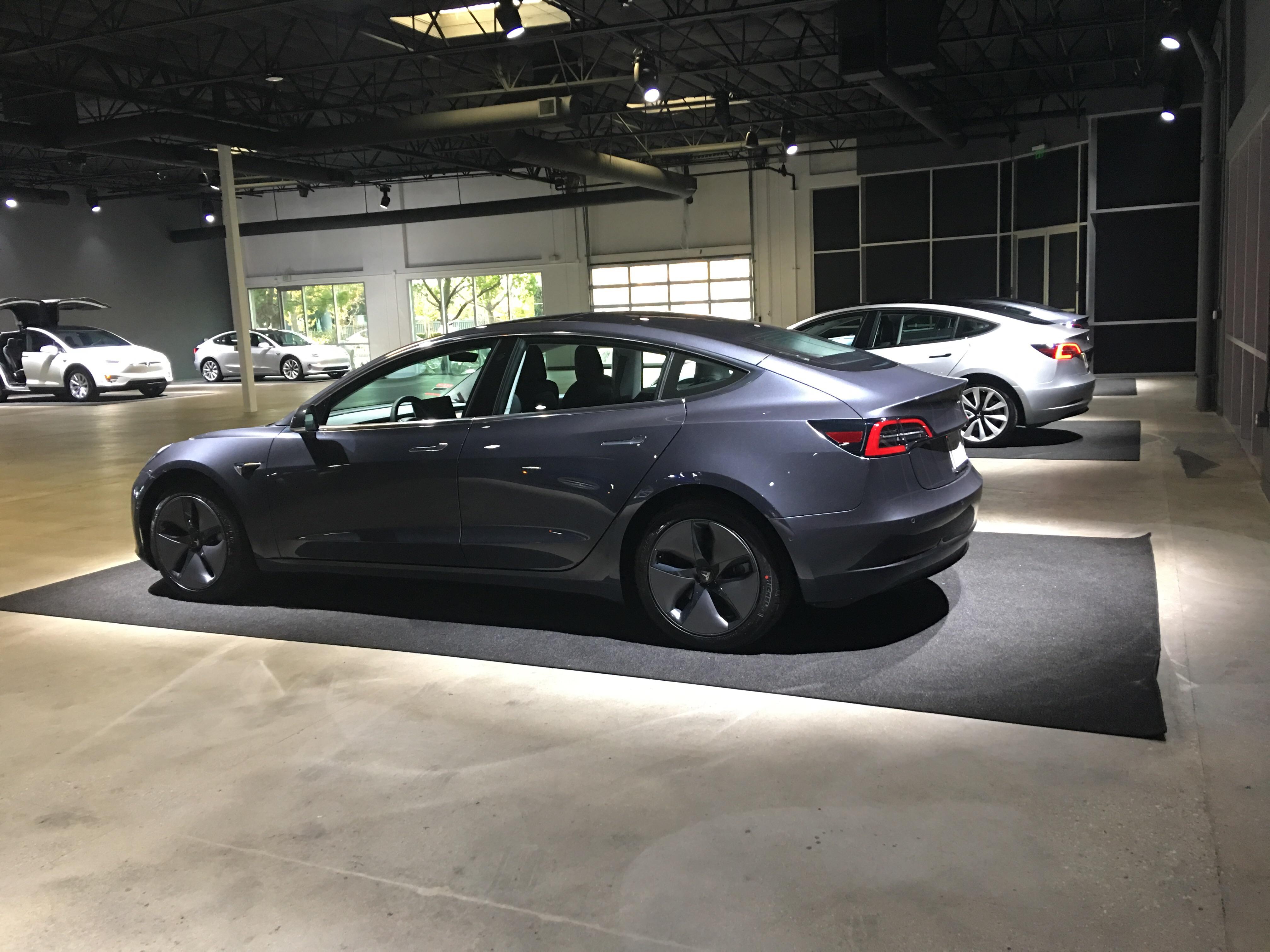 11/18/17 Tesla Delivery Center Fremont r/teslamotors