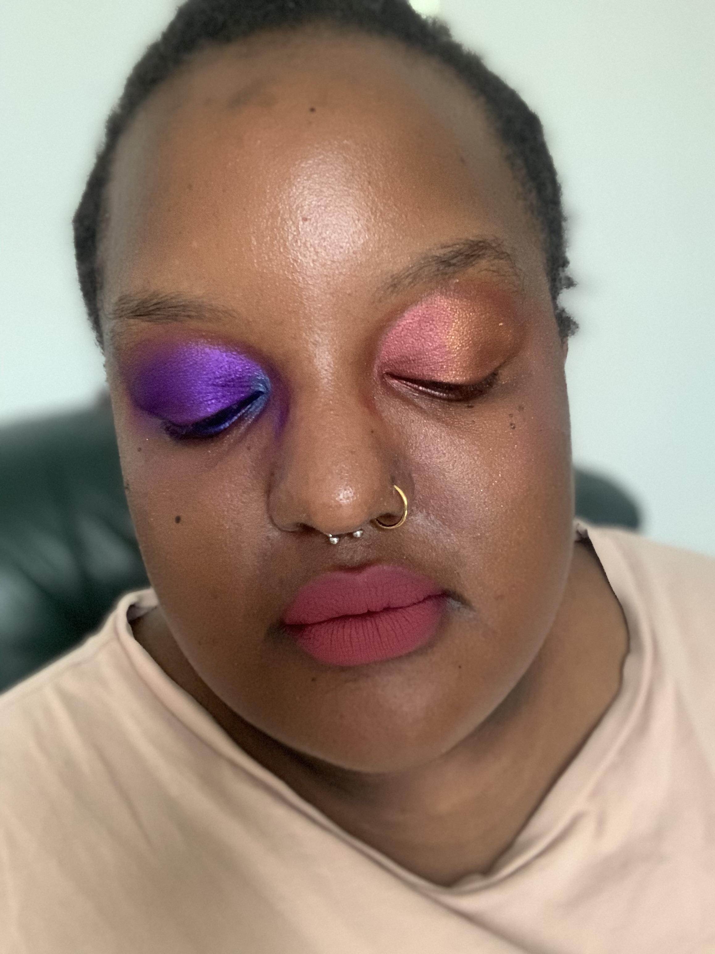 I have too many eyeshadow palettes to be this bad at it. CCW r