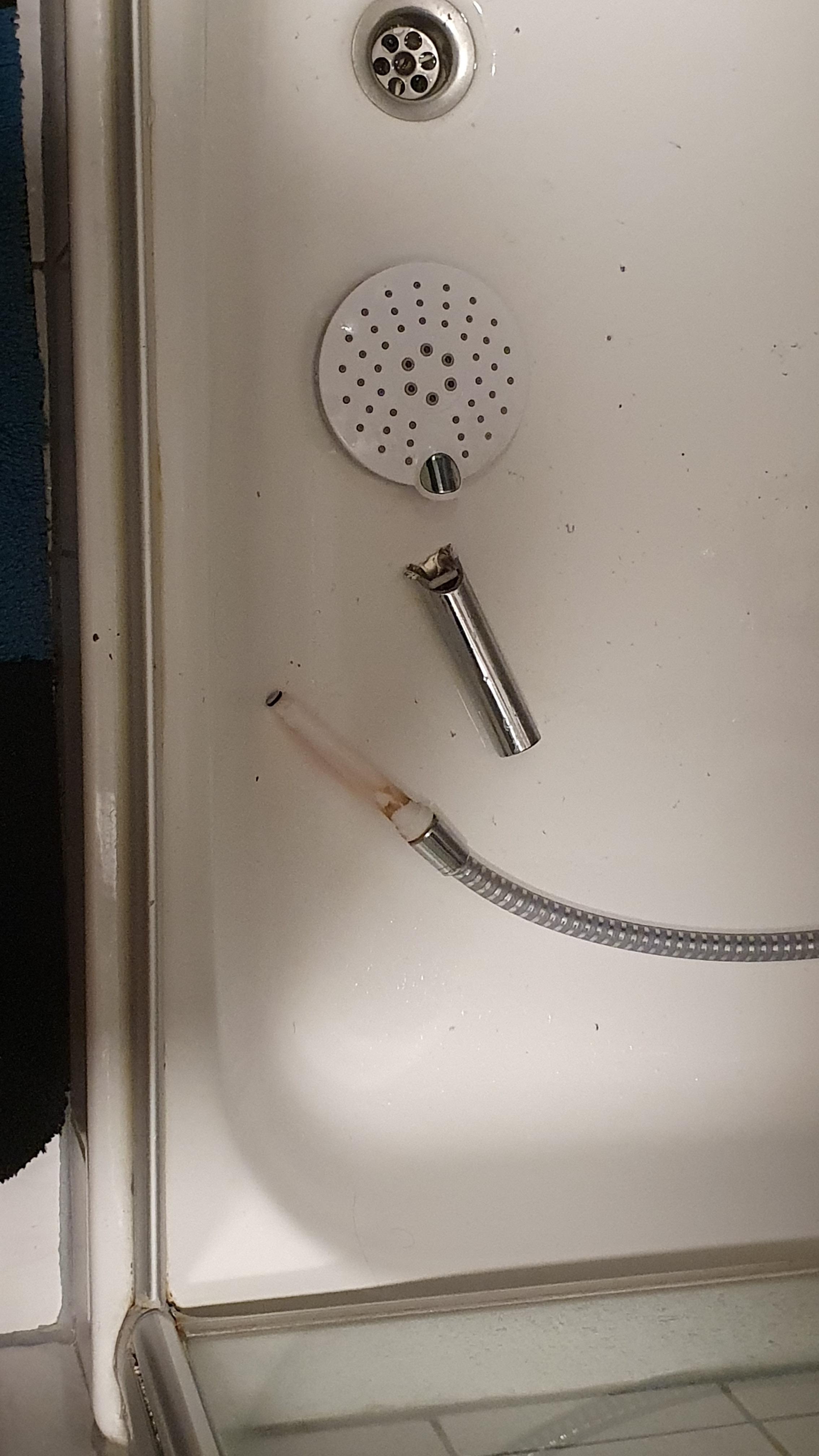 My showerhead broke today r/mildlyinfuriating