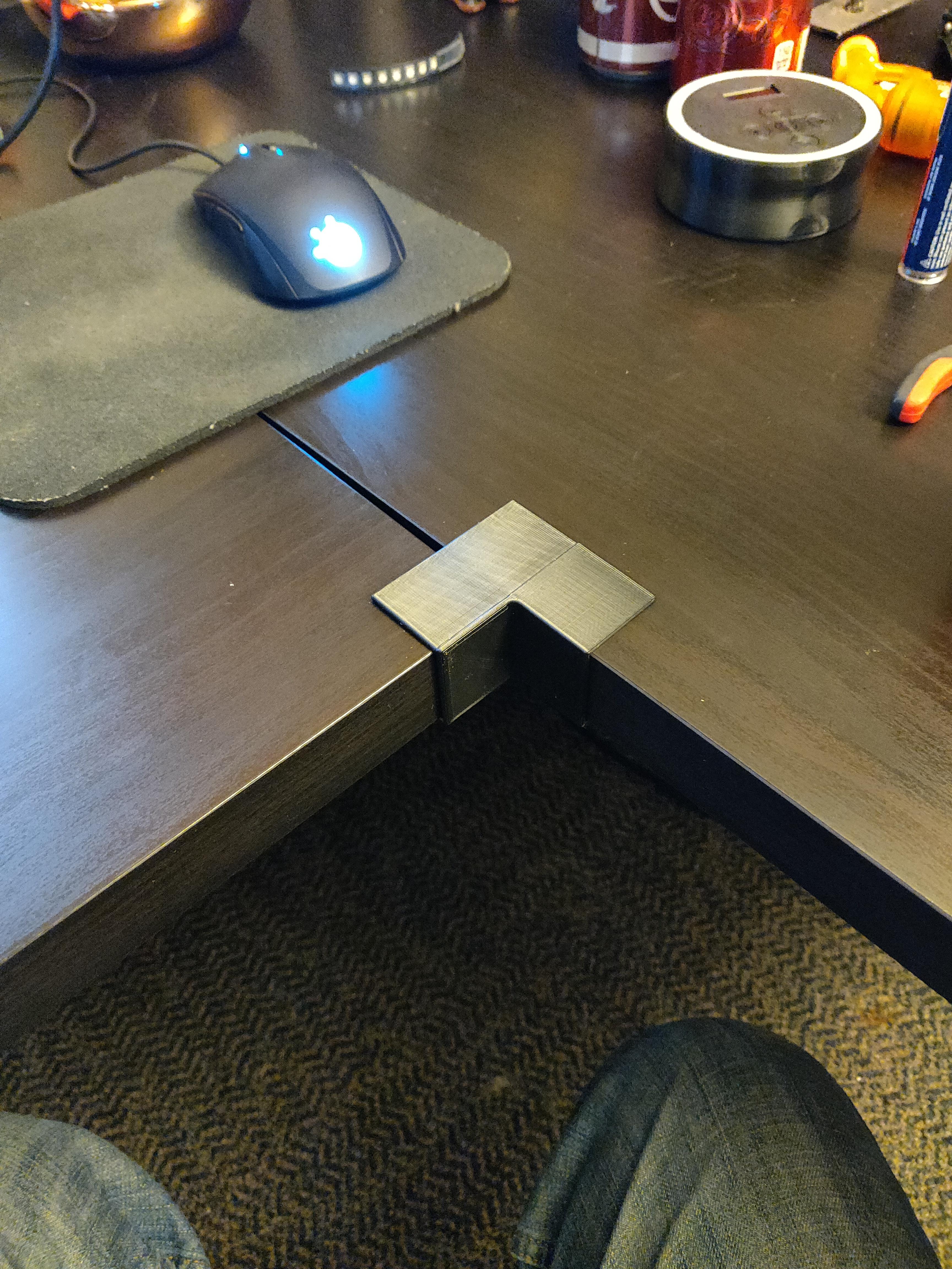 Bracket to make L desk out of 2 Ikea desks r/functionalprint