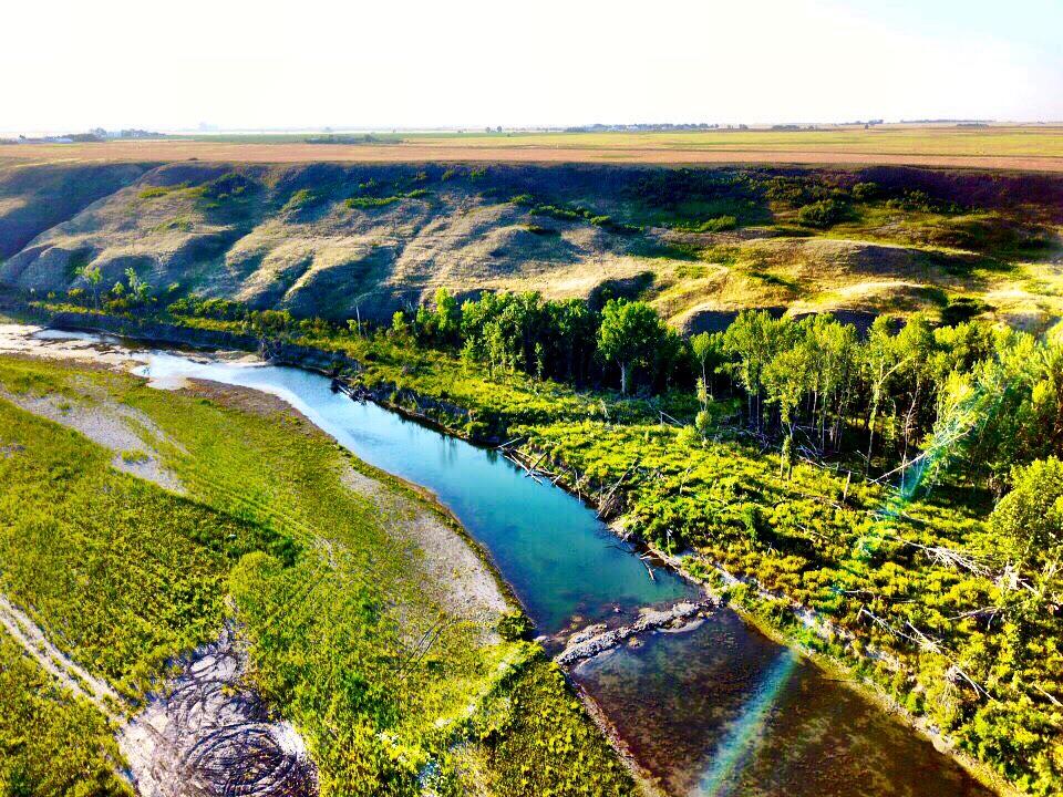 colours in Carseland Provincial Park, AB, Canada. r/travel