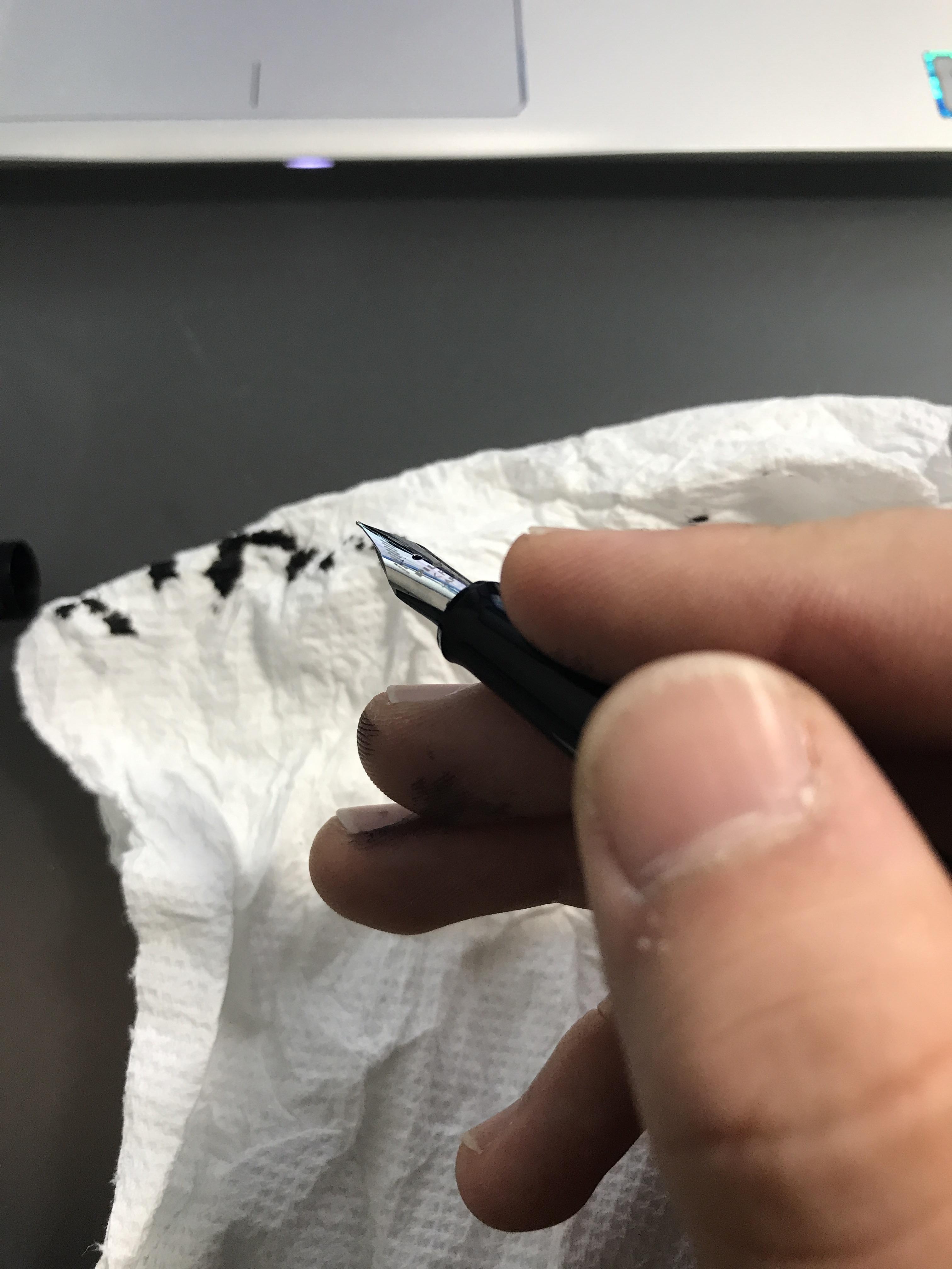 Ink leaking due to travel, is this normal? Hoping to find suggestions for a good travel pen