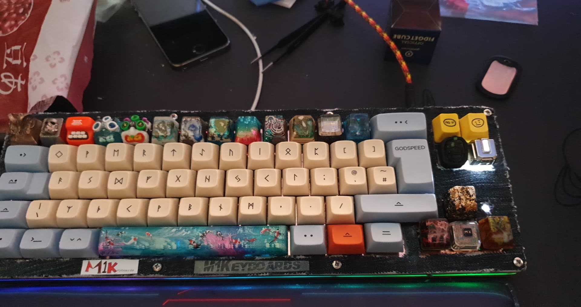 Where Should The Keyboard Be Placed On The Desk I saw this keyboard on my friends desk...should I be worried