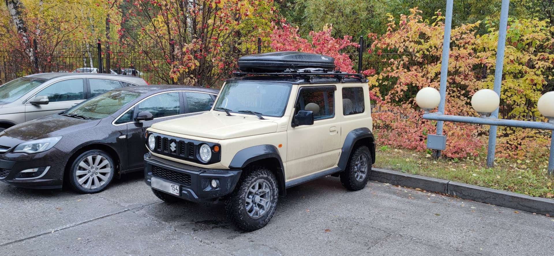 My lightweight aluminum roofrack with box and bike mount set r/Jimny