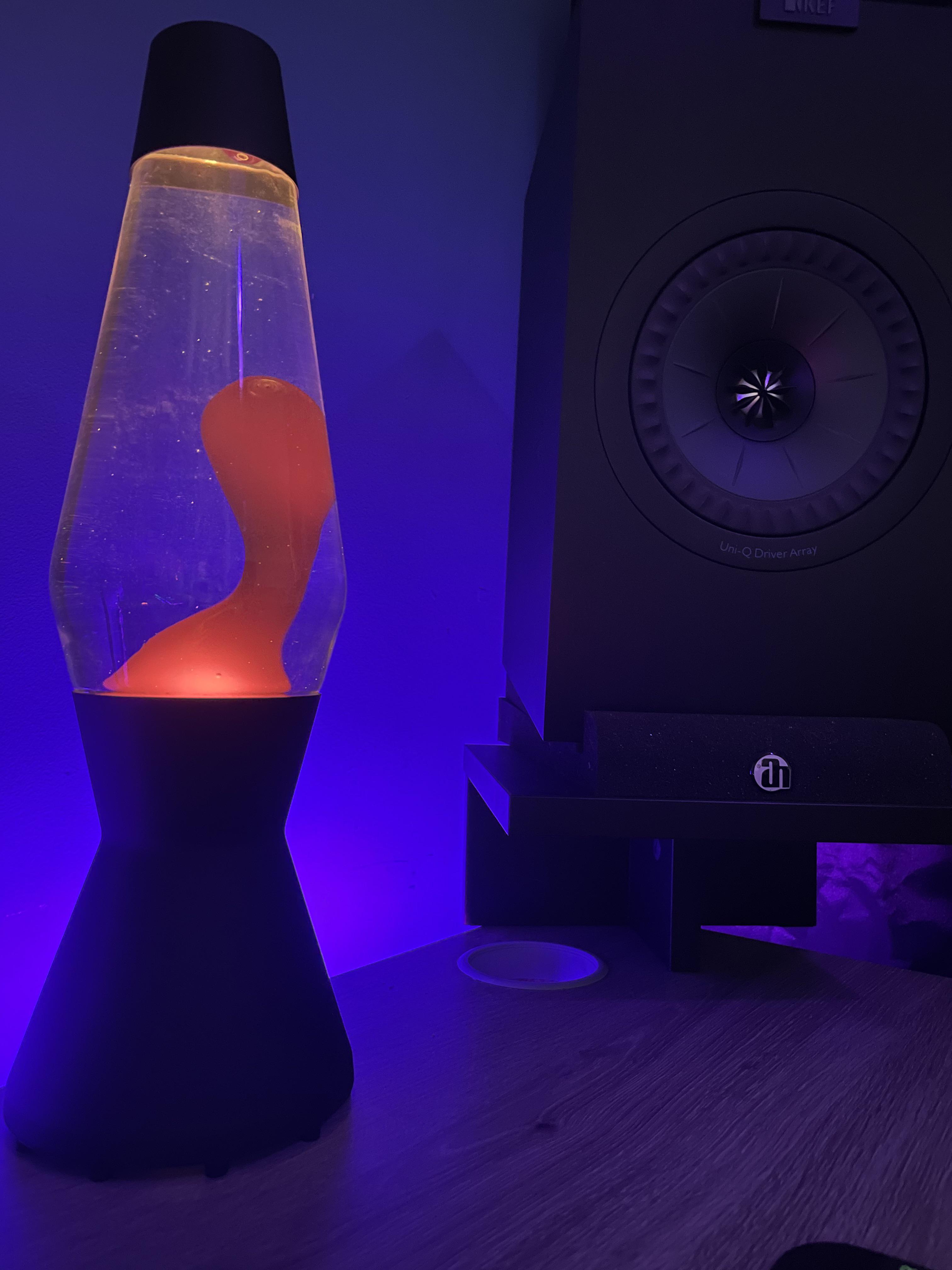 Mathmos Plum/Clear r/Lavalamps