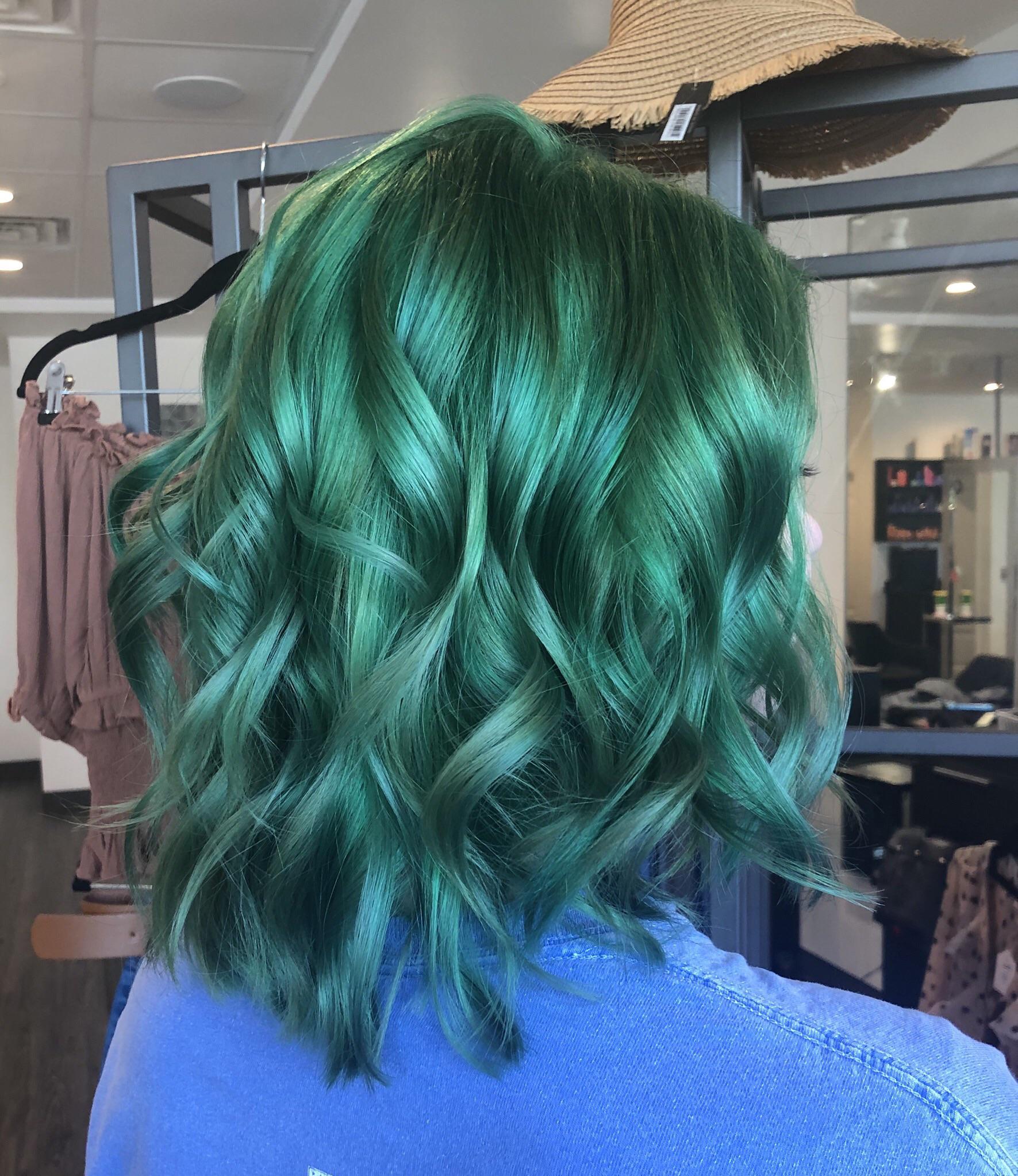 Fresh seaweed hair 🌿🌿🌿 FancyFollicles