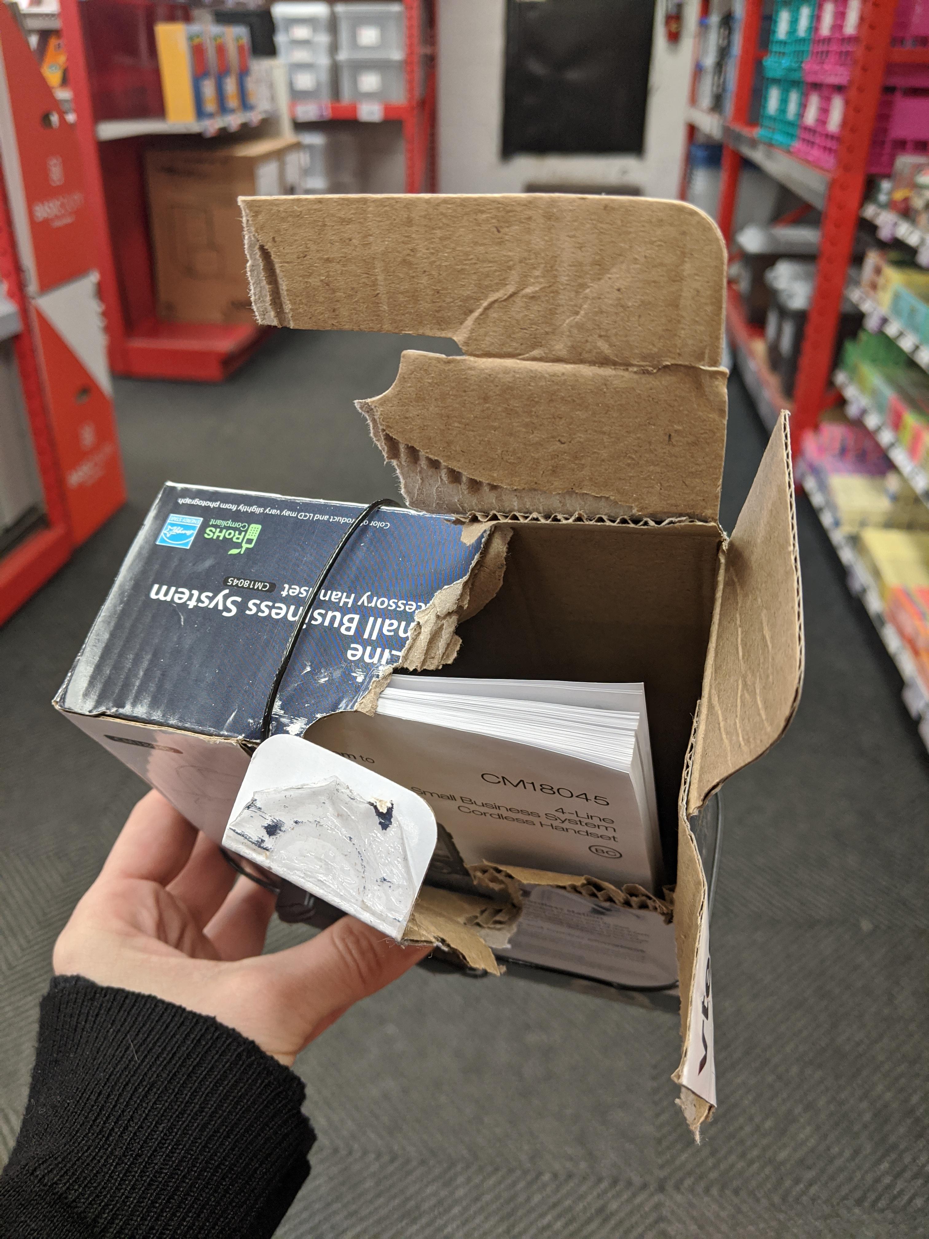 Spider wraps hard at work 🙃 r/Staples