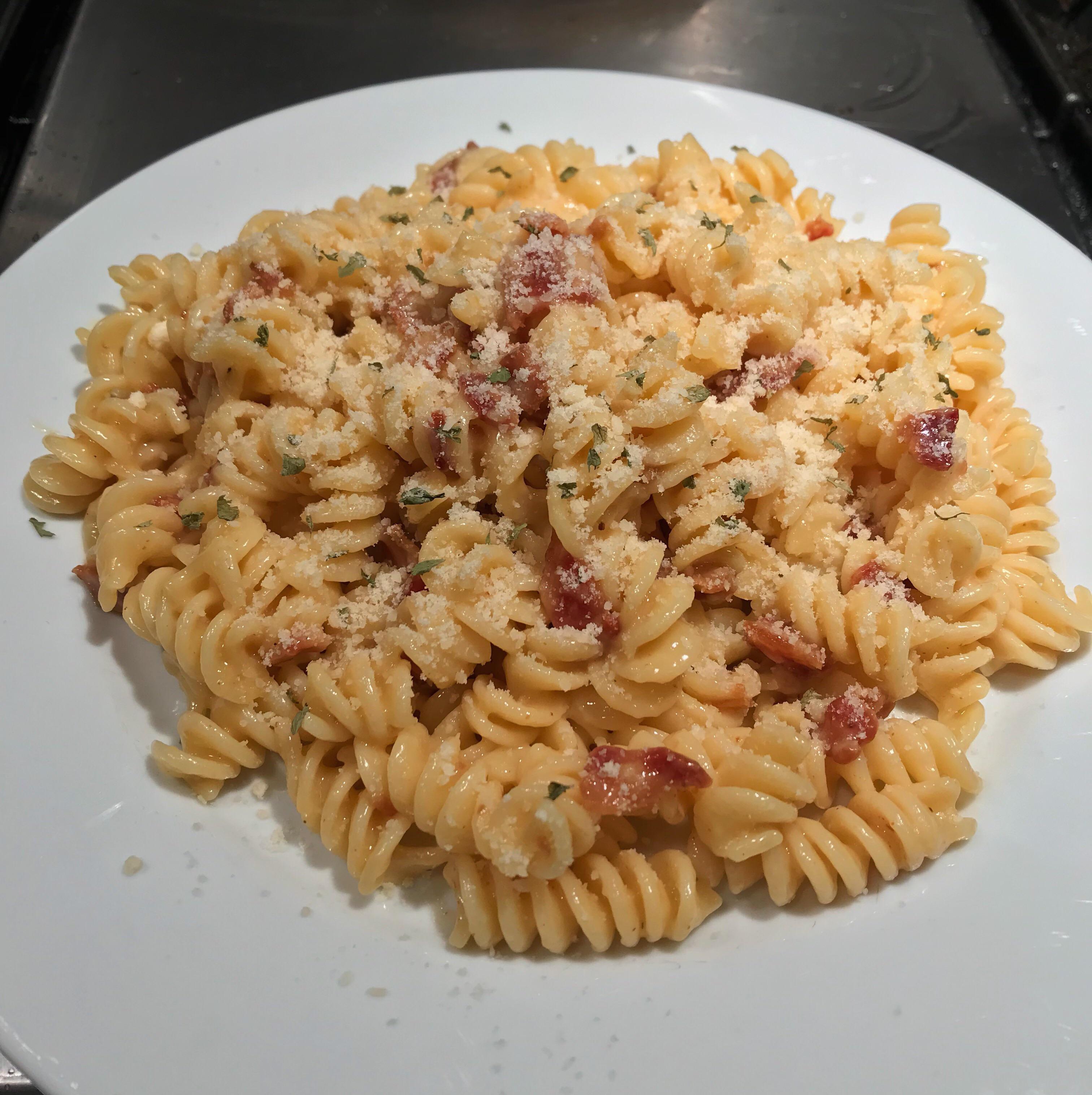 [Homemade] Carbonara Pasta r/food