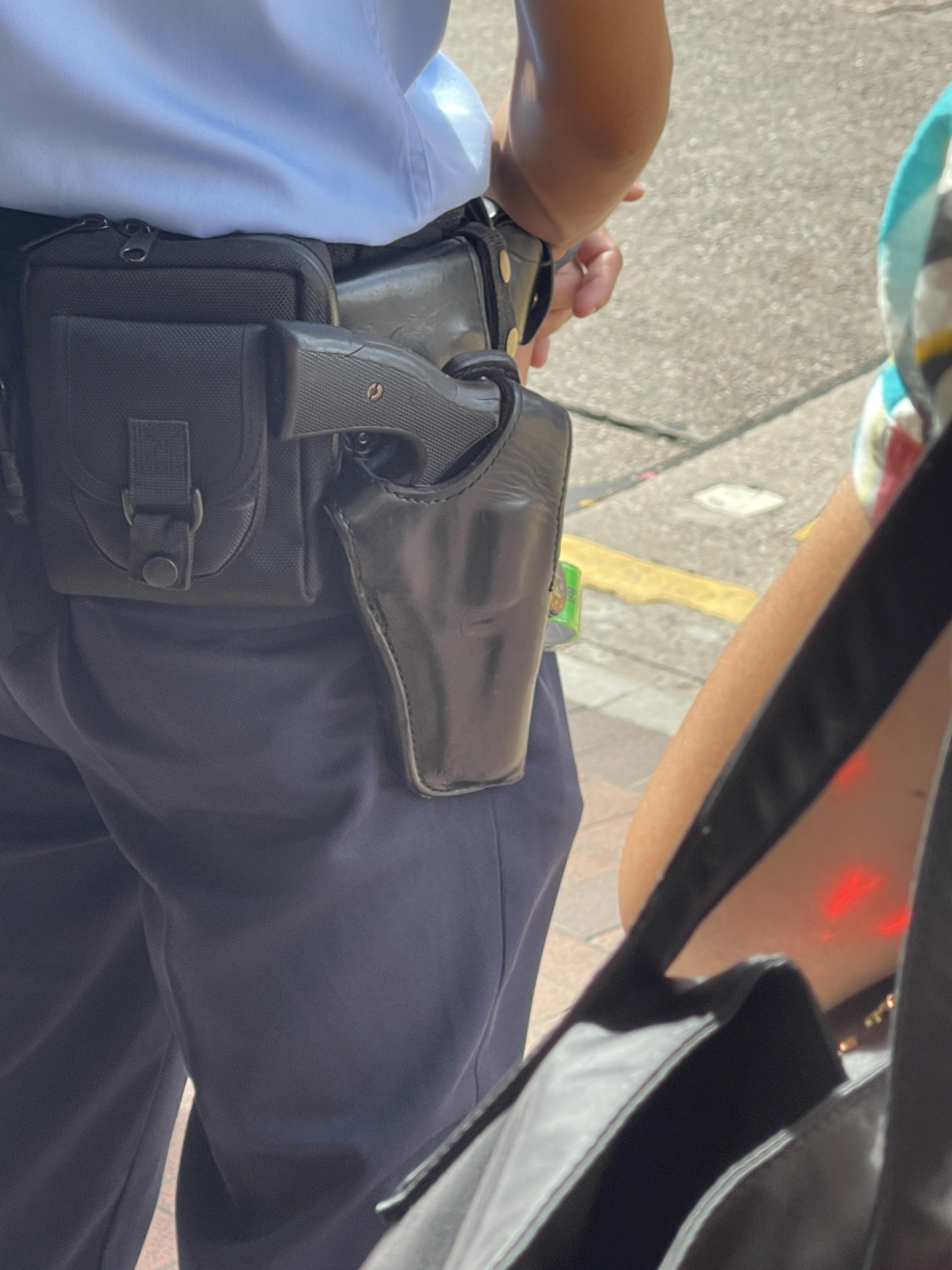 Why do police officers in Hong Kong use revolvers? r/police
