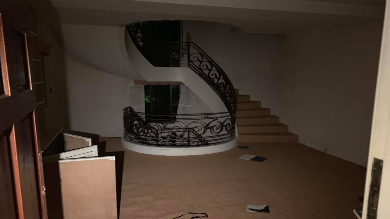 Abandoned Hollywood actors mansion bryan forbes r/urbanexploration