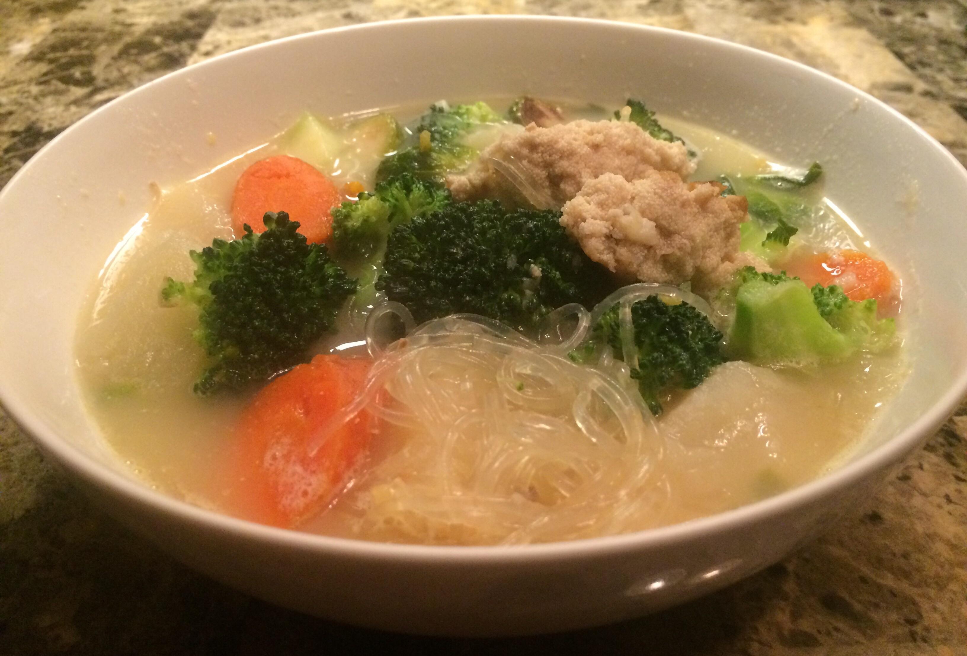 chicken konjac noodle soup with fish roe and vegetables r/ketorecipes