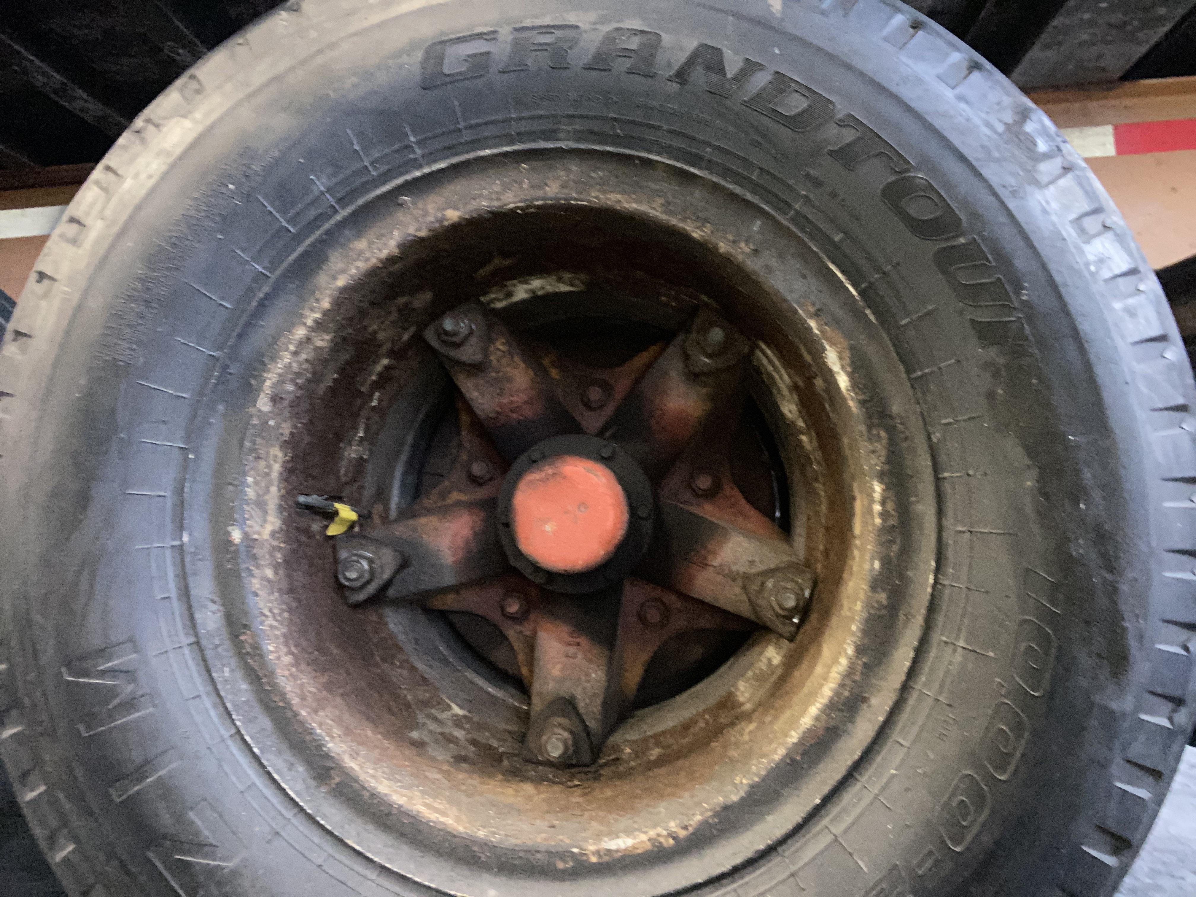 Changed my first split rim yesterday. r/DieselTechs