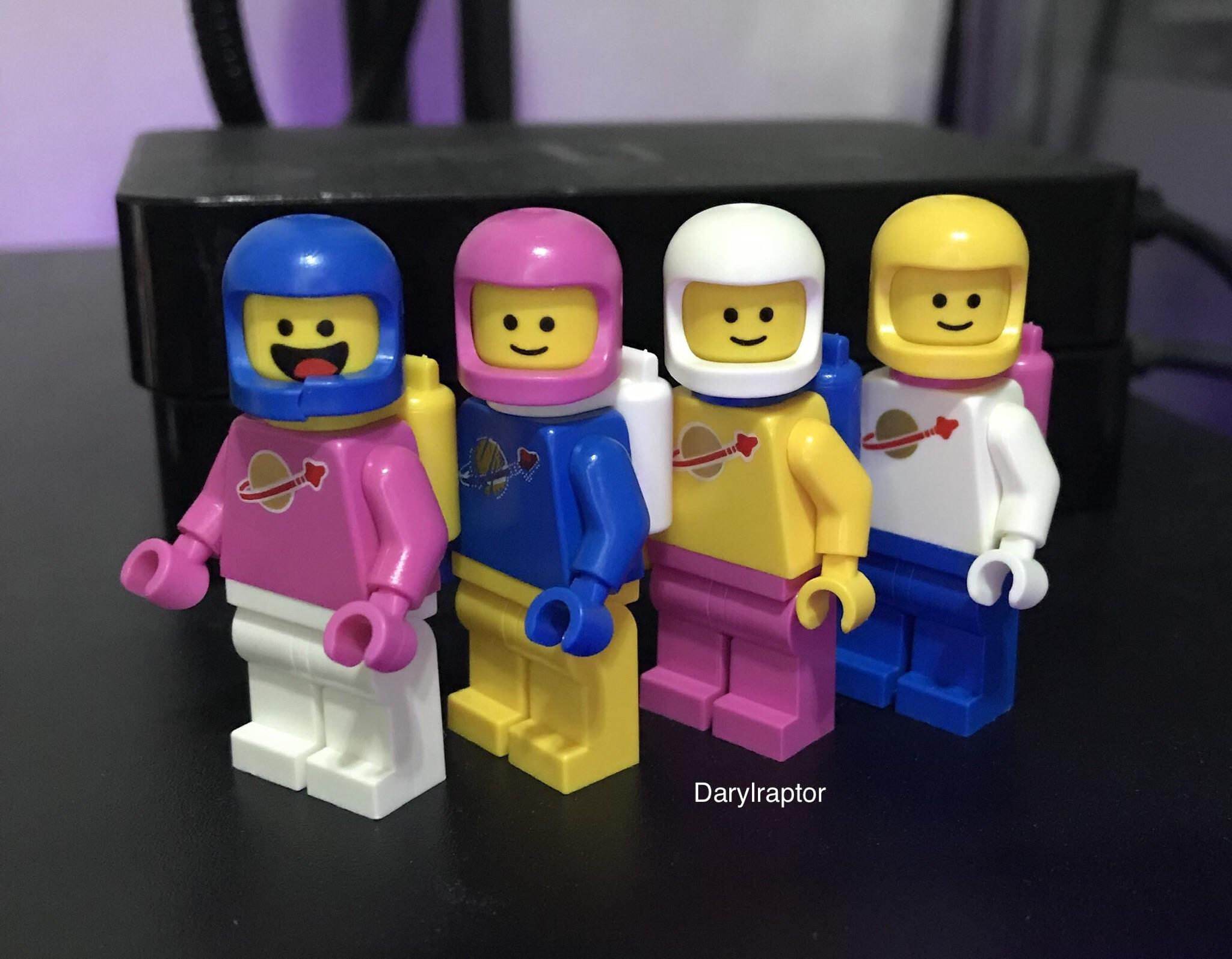 Can't build my Minifigs properly without the instructions