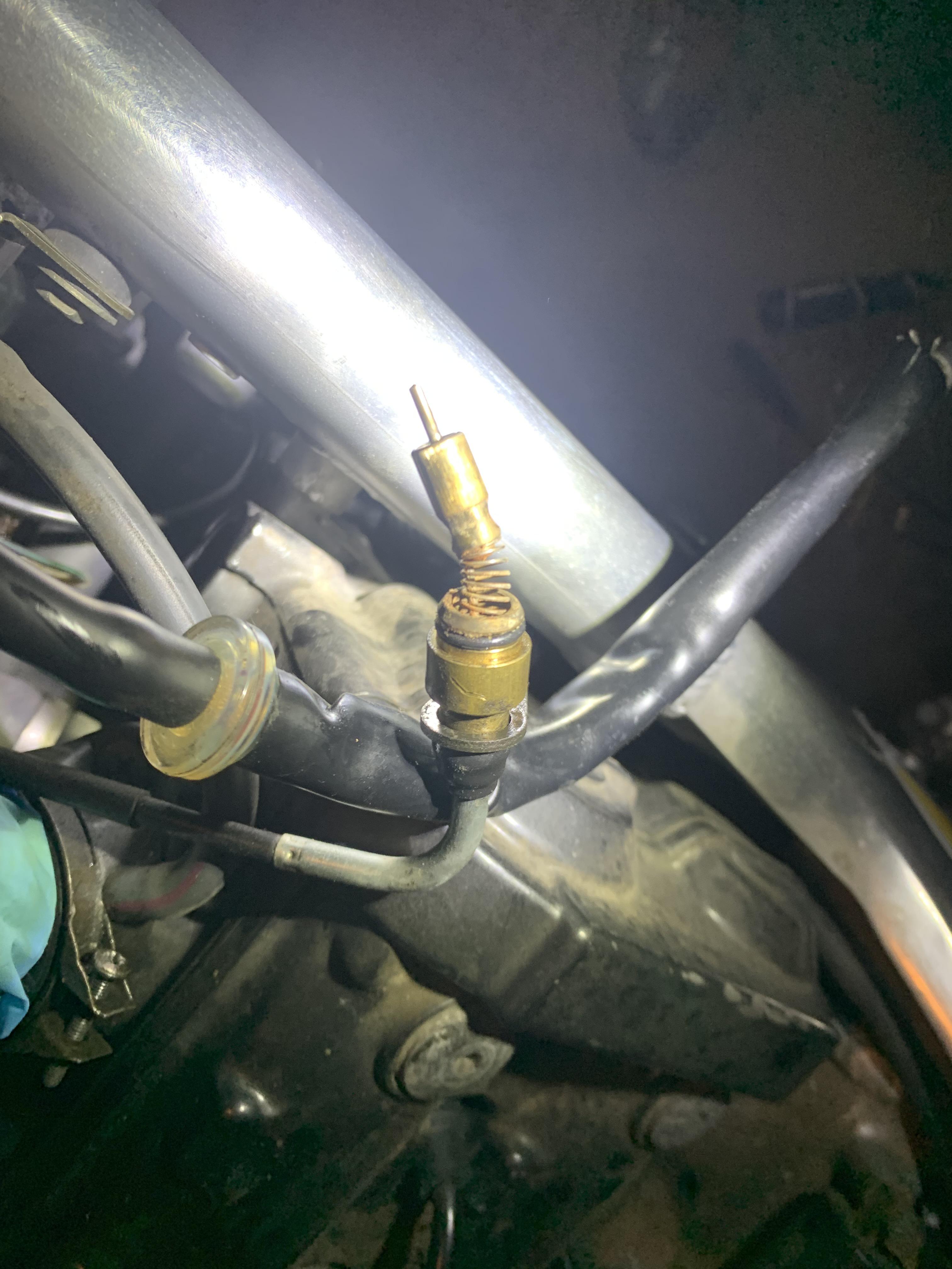 Trying to chase down bad carb type symptoms on a 99 sv650 the carbs