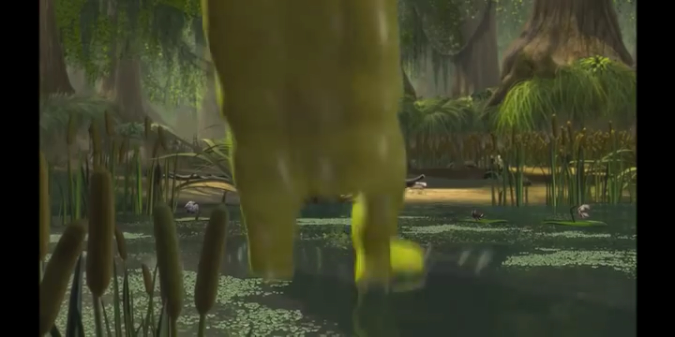 In the intro, u can see shrek nude. : Shrek