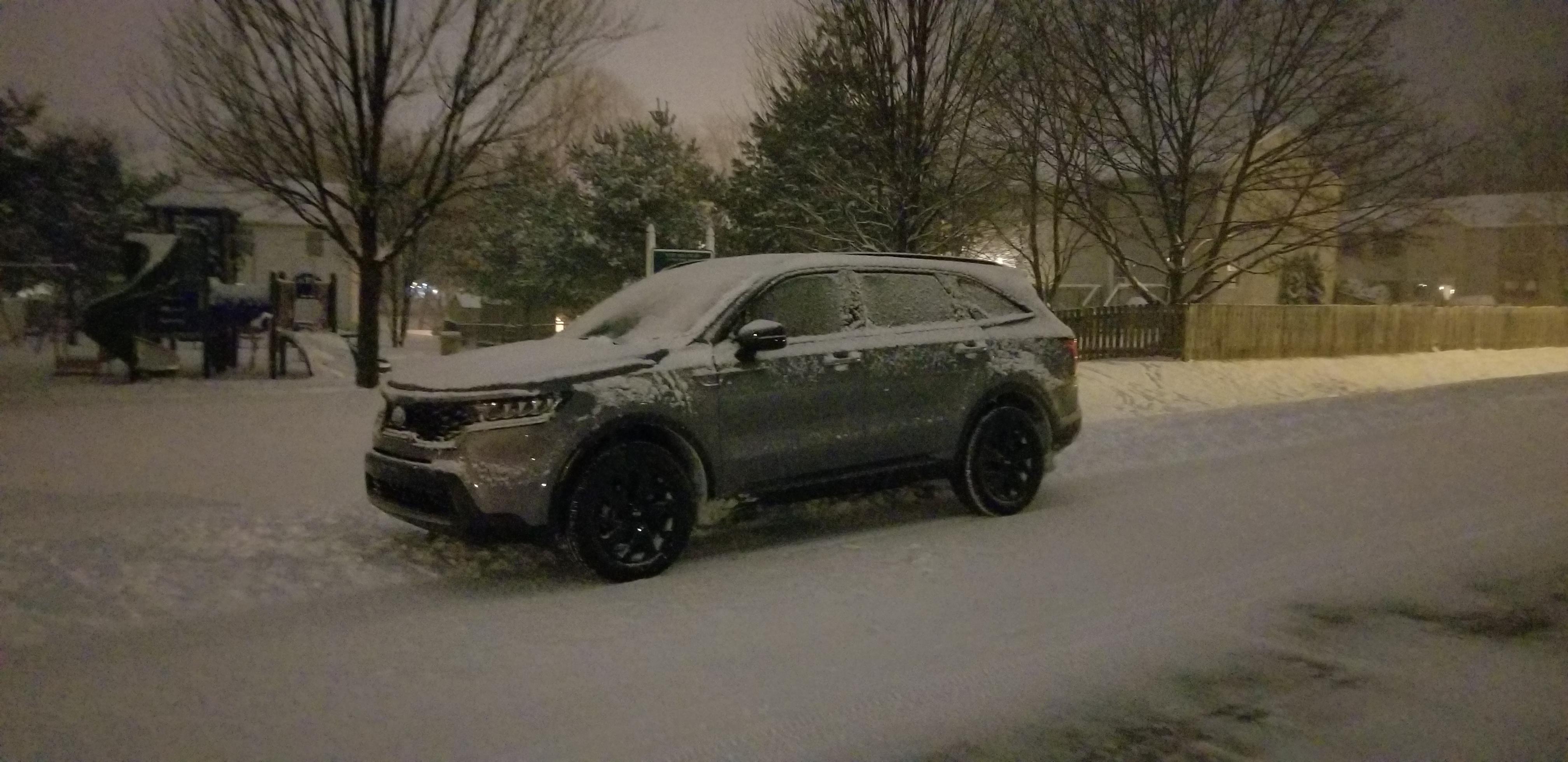 Got to have fun with my new Sorento in the snow. r/kia