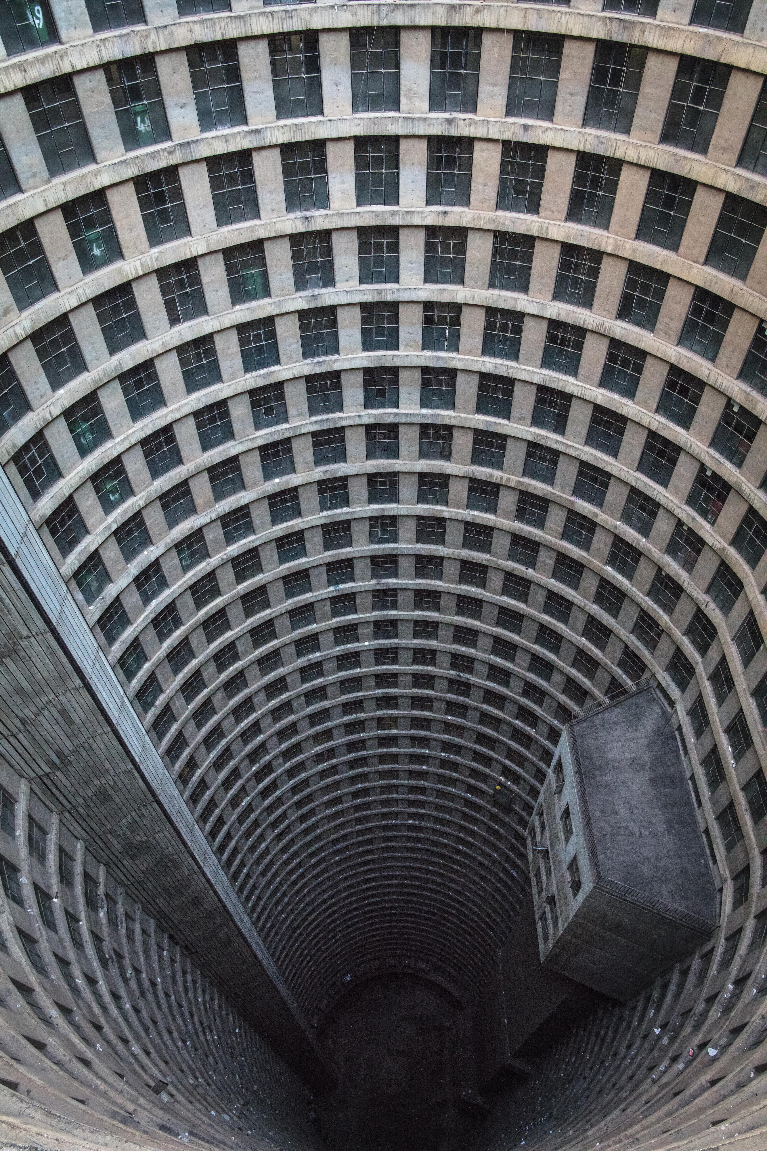 Ponte City Apartments by Ryan Koopmans r/UrbanHell