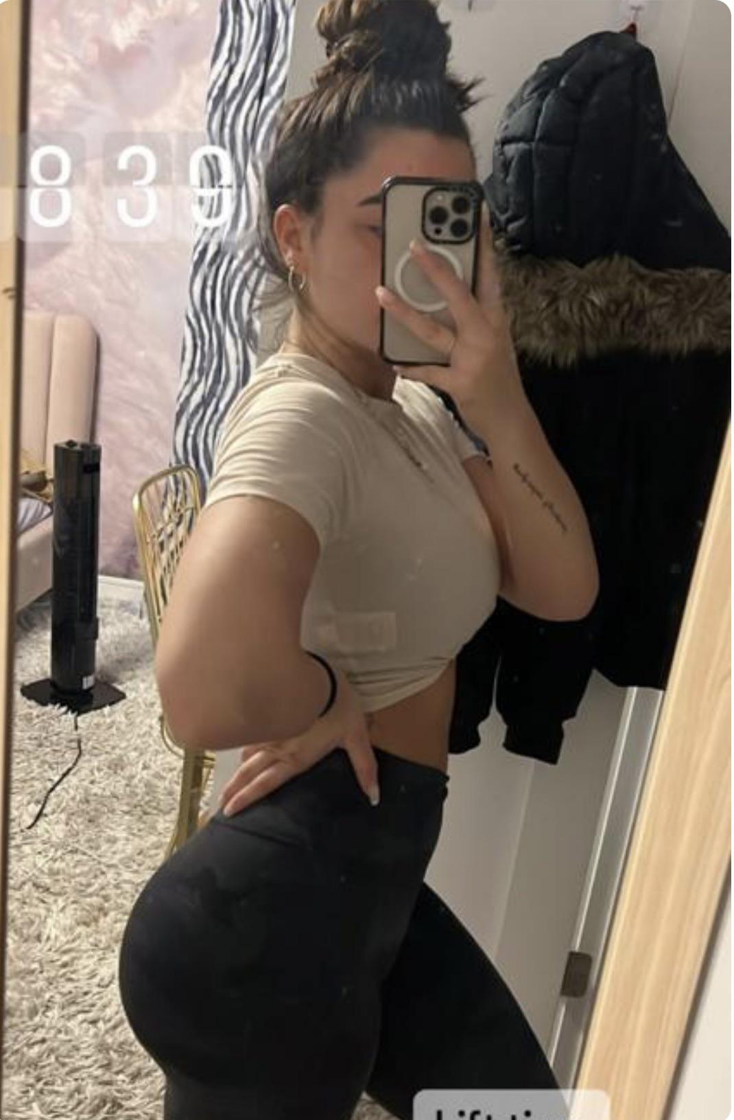 Dm for @anastasia Pagonis leaks : OnlyfansGirlsLeaked