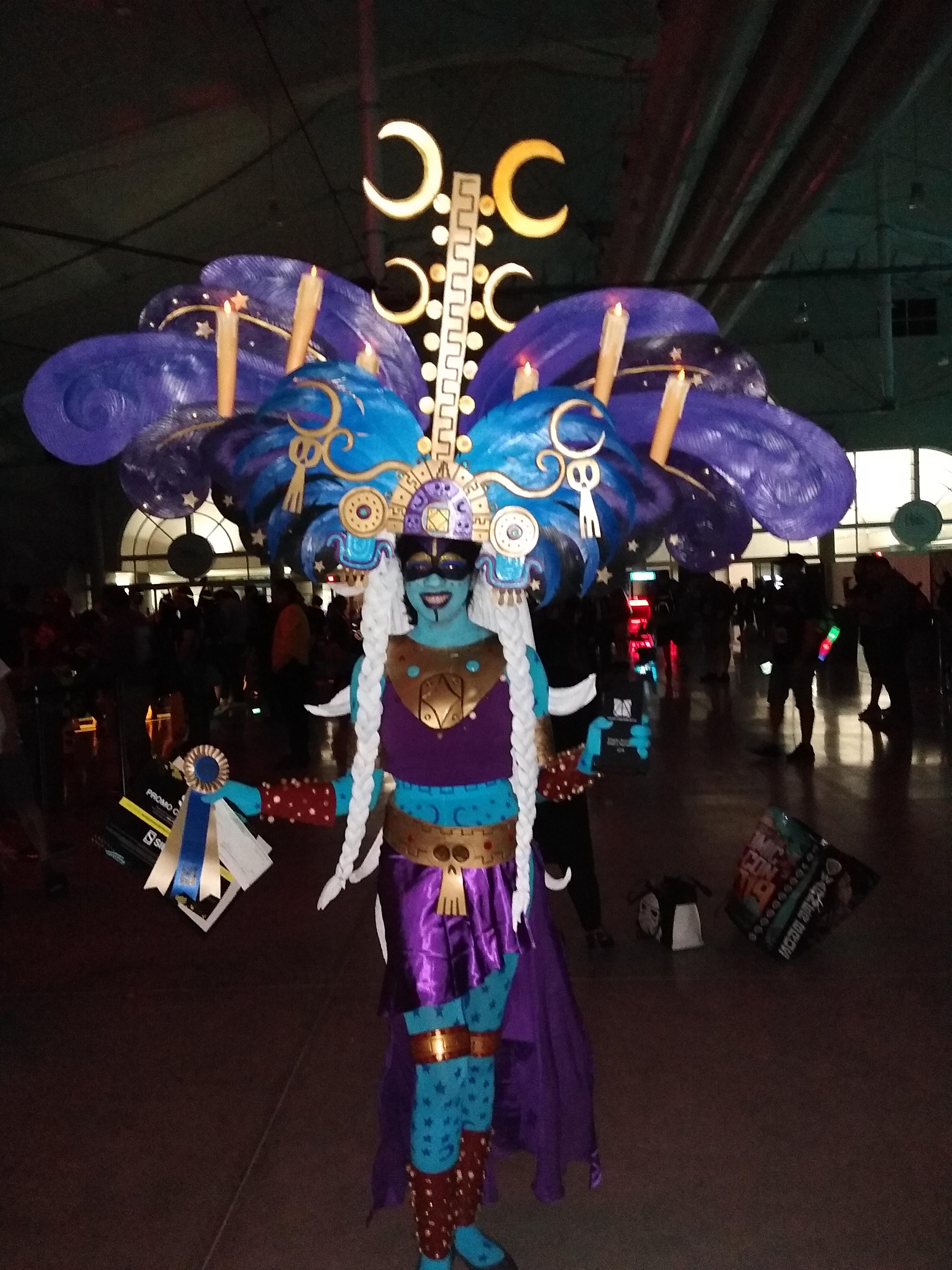 This girl dressed up as El Noche and won a bunch of awards at the