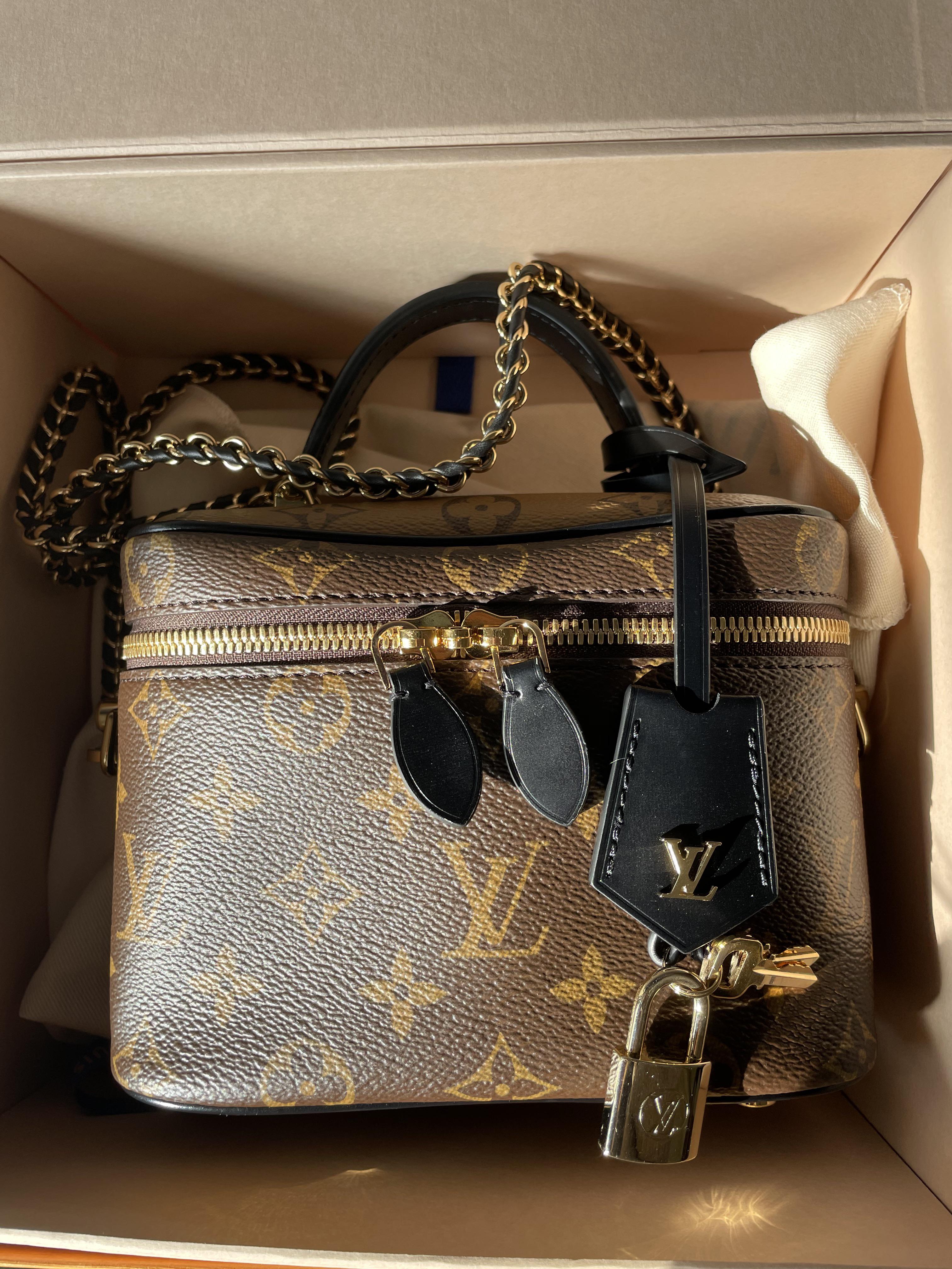 Graduation gift from my mom/my first Louis! In love with it. r