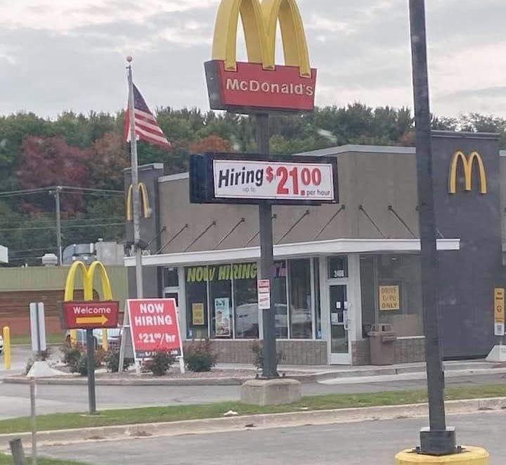 McDonalds hiring 21/hr r/pics