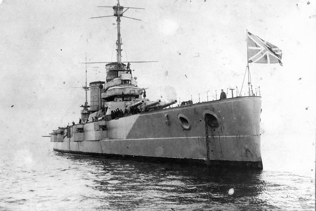 Russian battleship Petropavlovsk (1911) at anchor. [1024x683] r