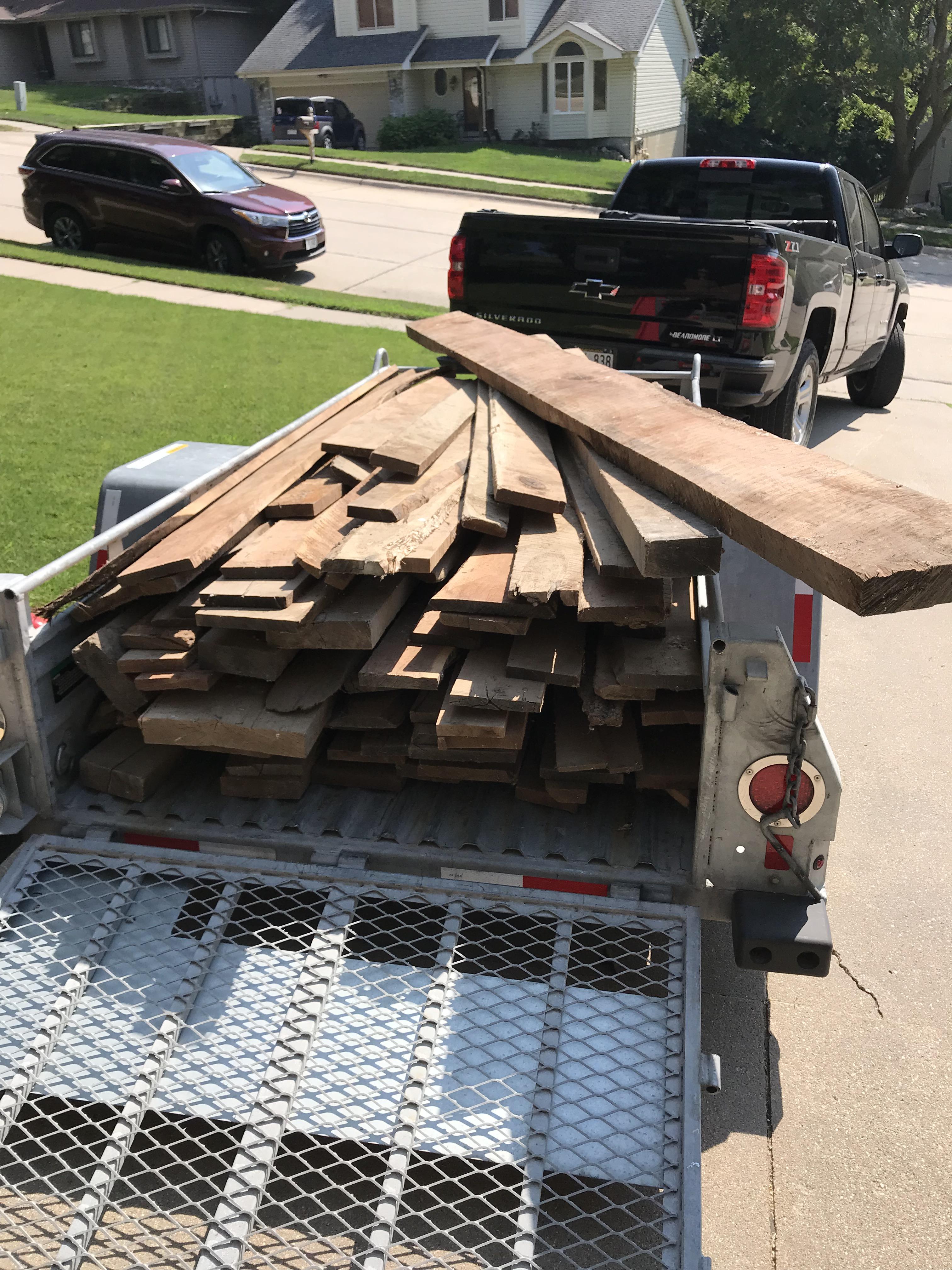 800+ board feet of walnut. A deal I couldn’t refuse. r/woodworking