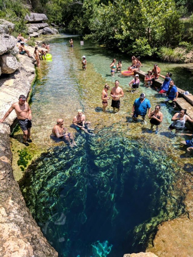 JACOB’S WELL (AND DANGEROUS) FUN r/Outdoors