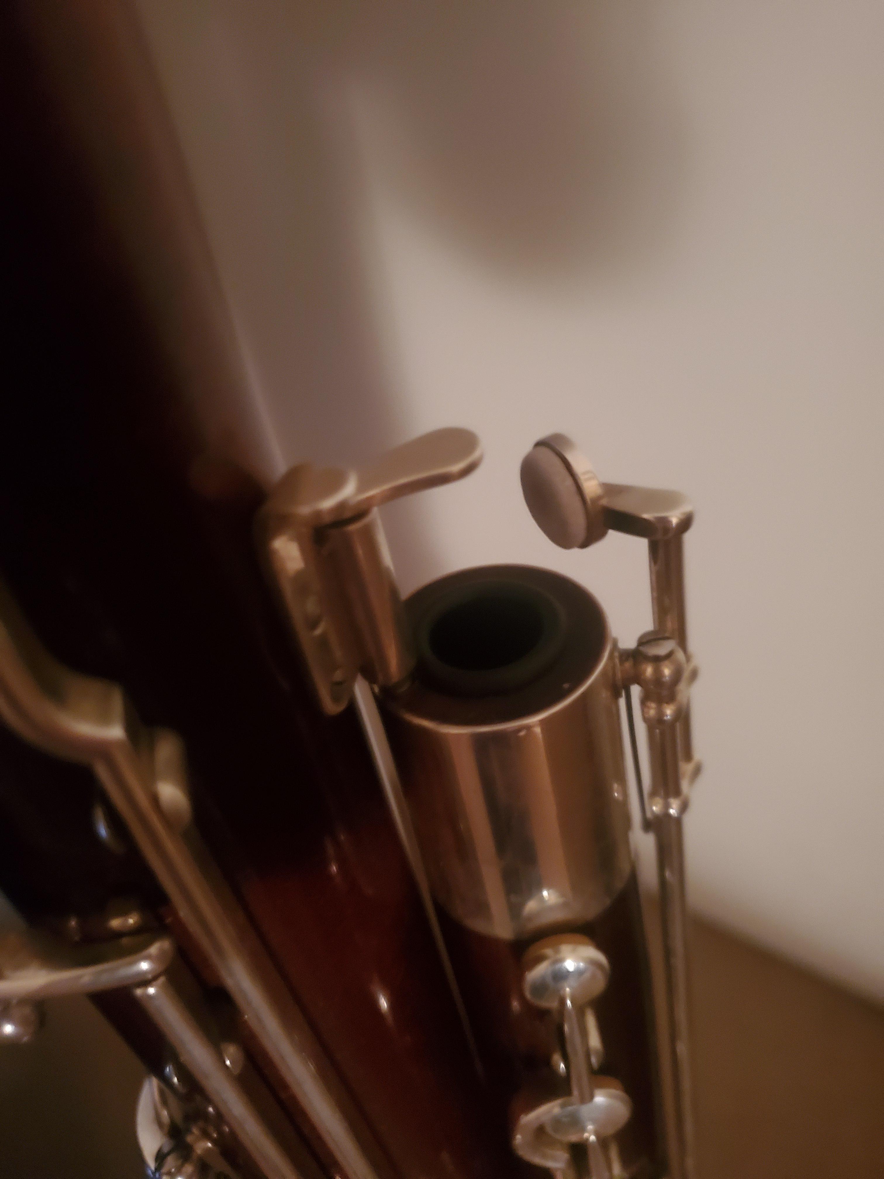 The pushpin that connects the joints is stuck, and I cant pull the