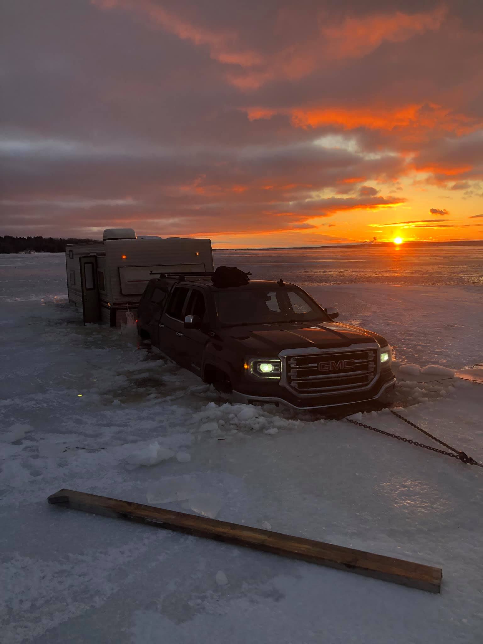 Trying to drive on ice at Little Bay de Noc at Lake Michigan. r
