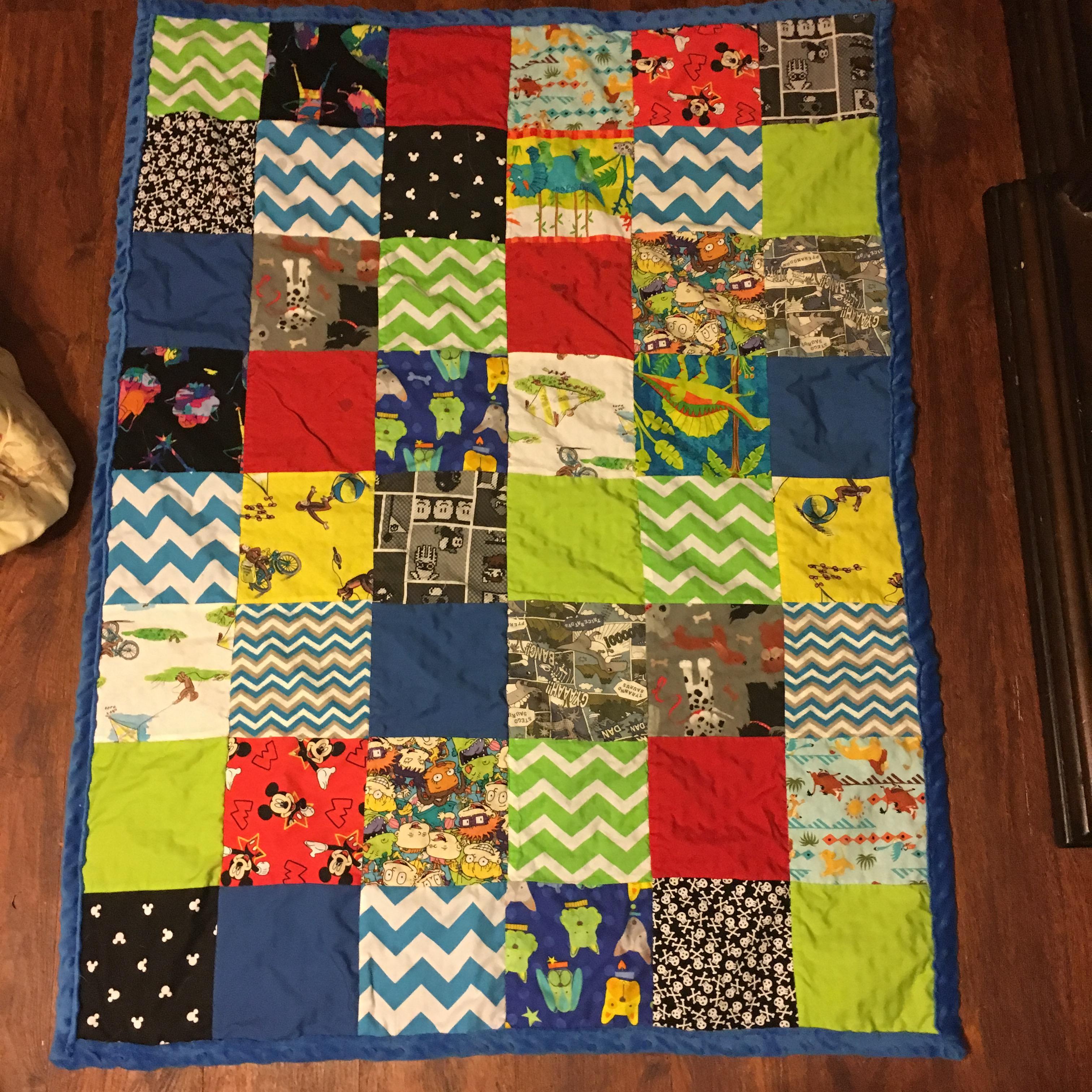 Finished my first quilt! r/quilting
