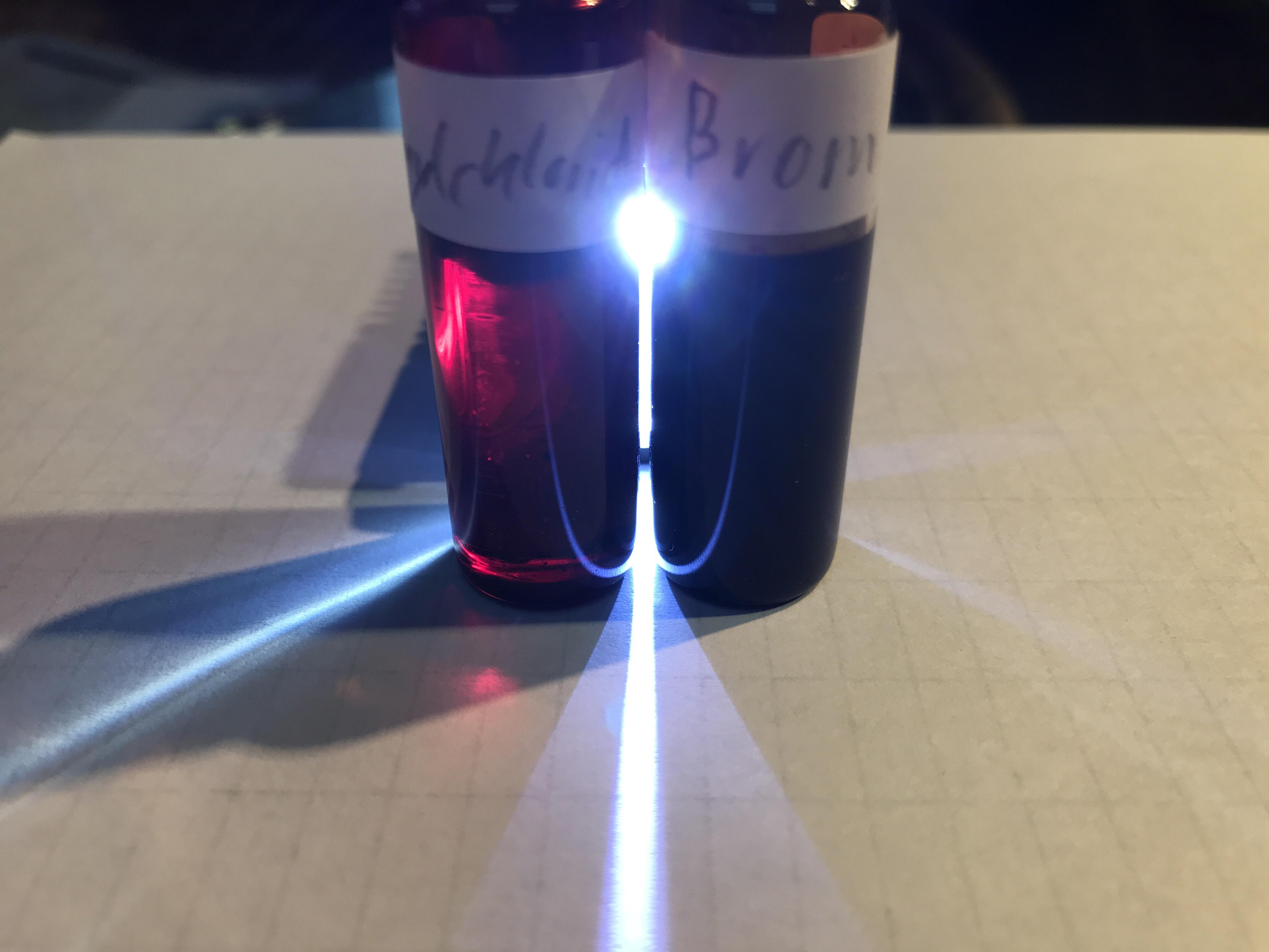 Chromyl chloride (left) vs. bromine (right). r/homechemistry