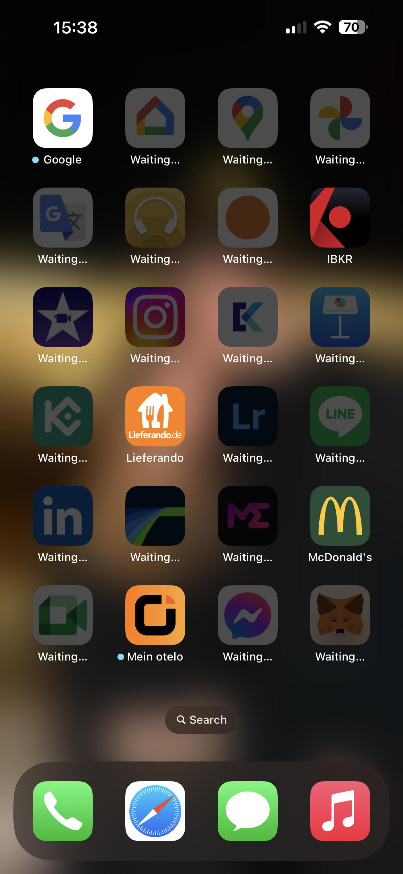 Wowwww great job Apple. Just delete all my folders on my homescreen and