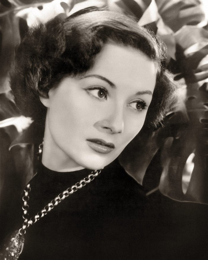 Rosemary Harris, known for her role as Aunt May in the original SpiderMan trilogy and winner of