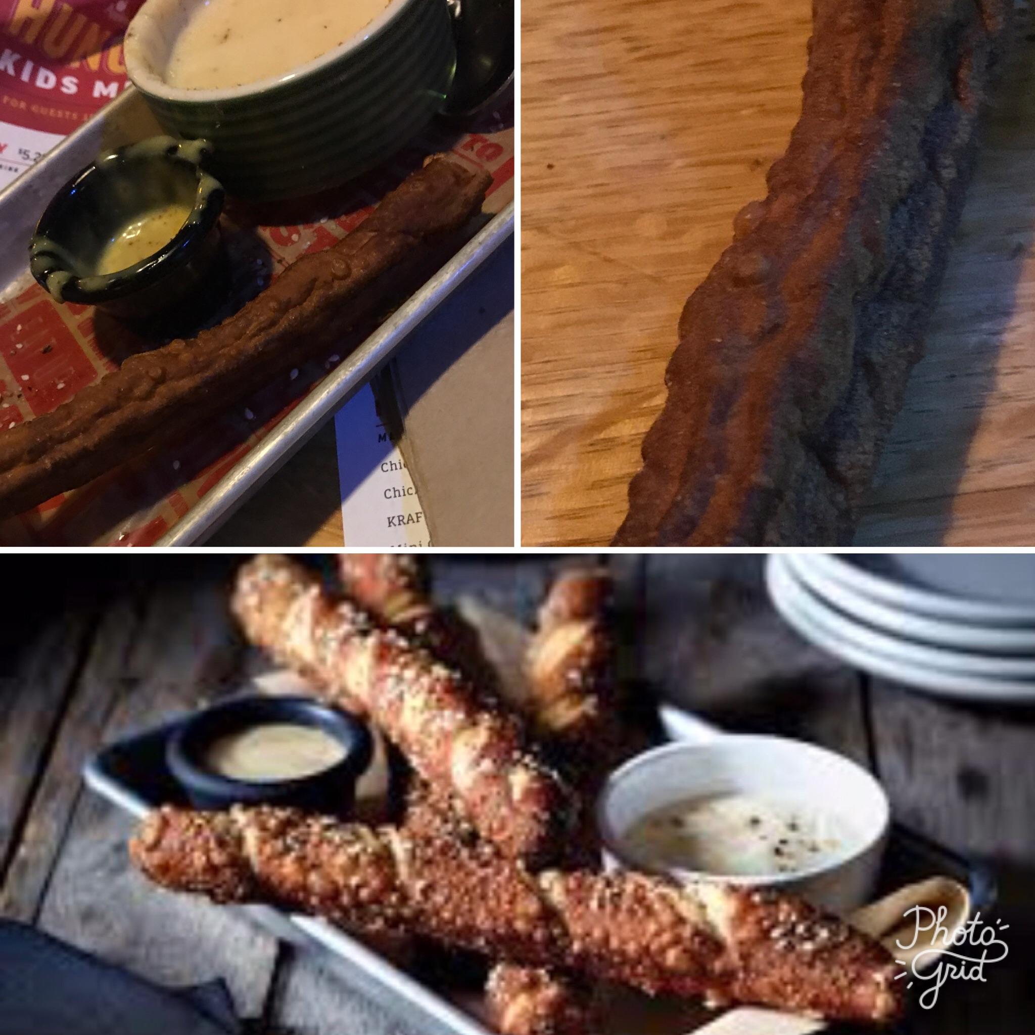Applebee’s pretzel bread 🤔 r/ExpectationVsReality