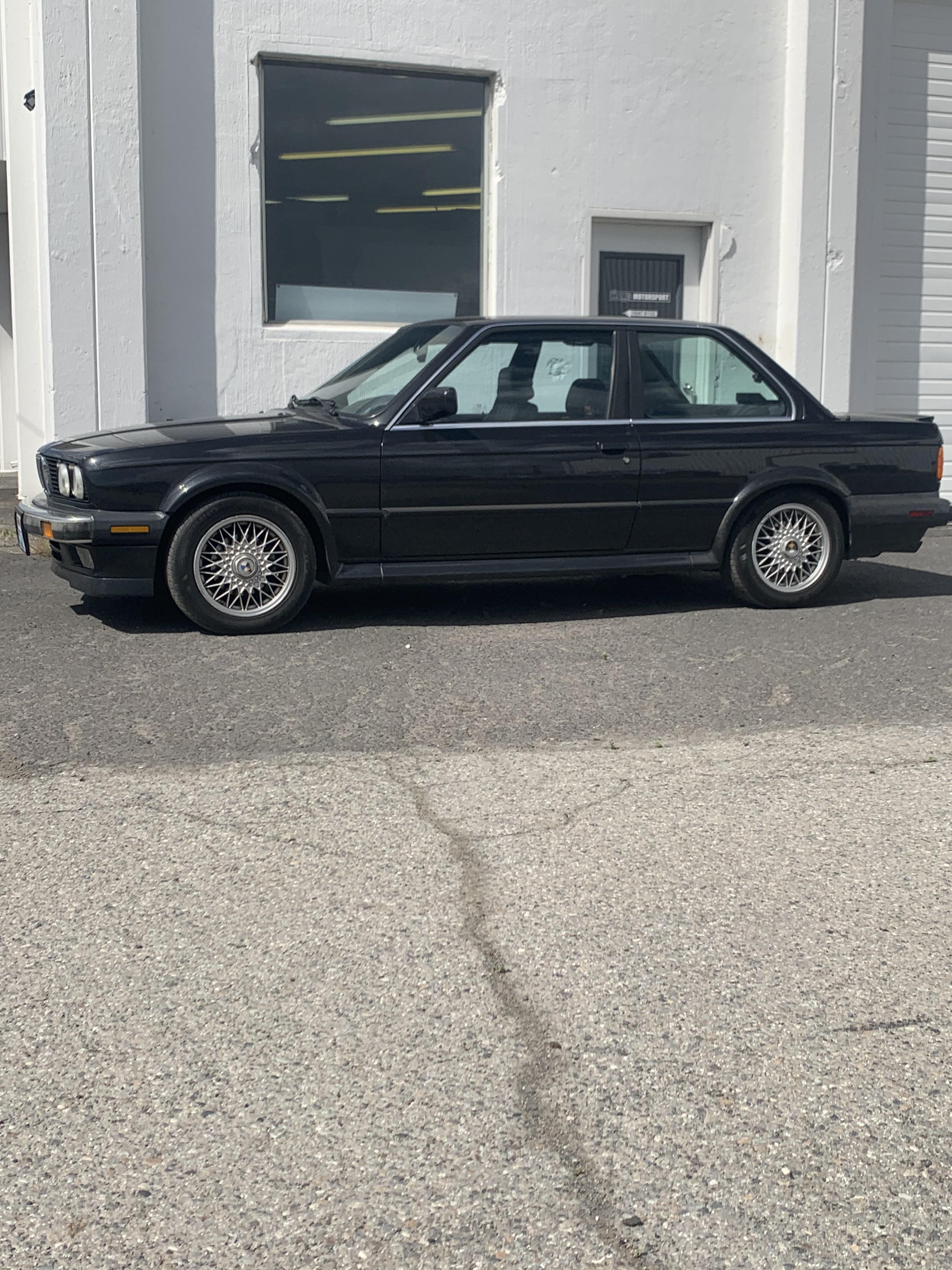 Safe to jump fuel pump at the relay pins? E30