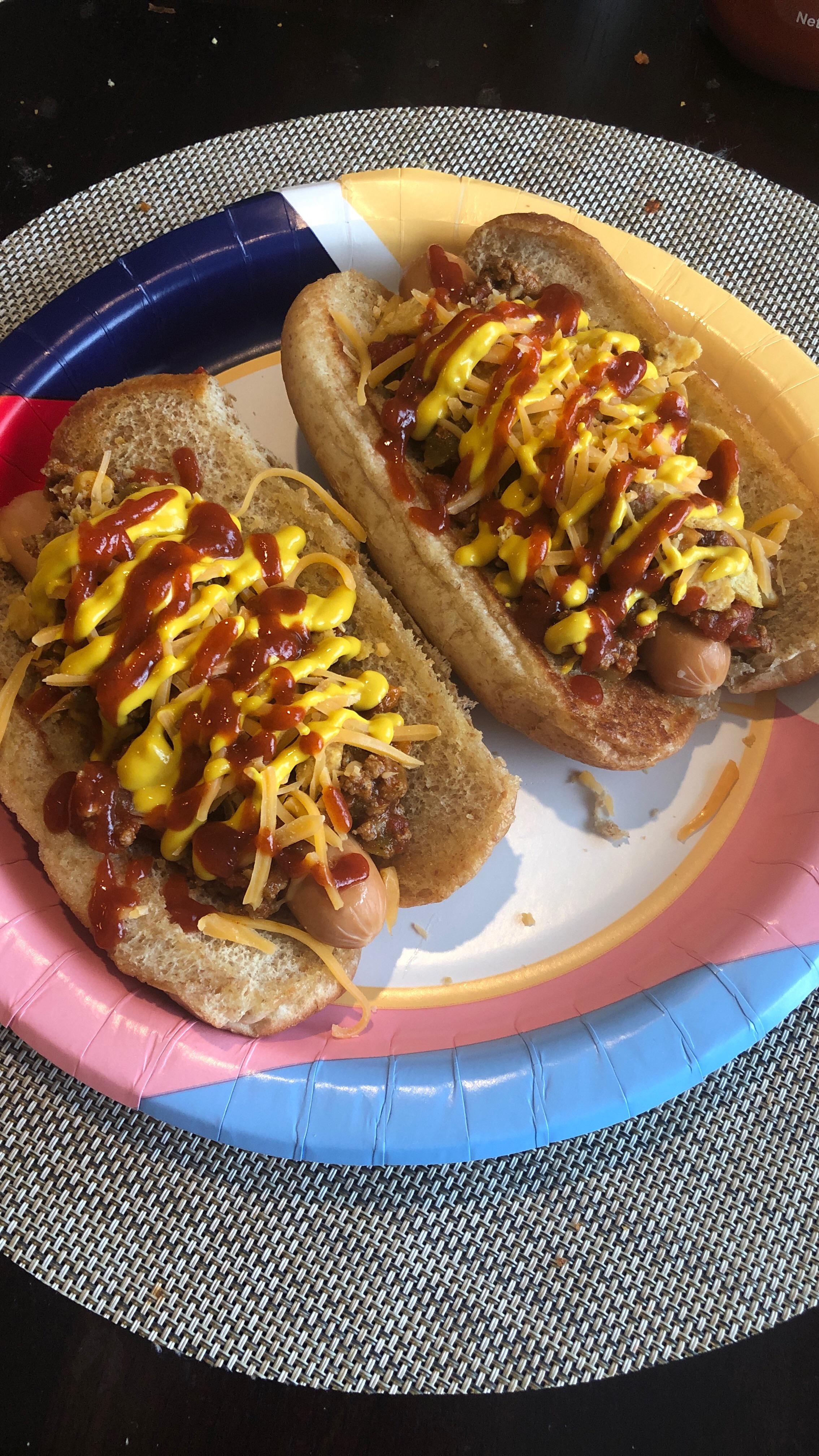Turkey chili dogs, 550 calories for both of them r/1200isplenty