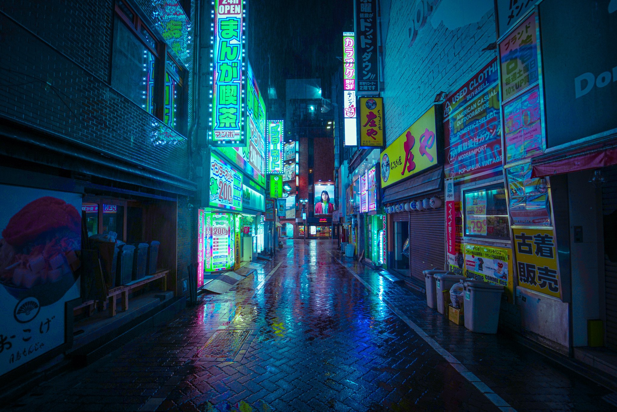 just a random street in japan looking like the future r/pics