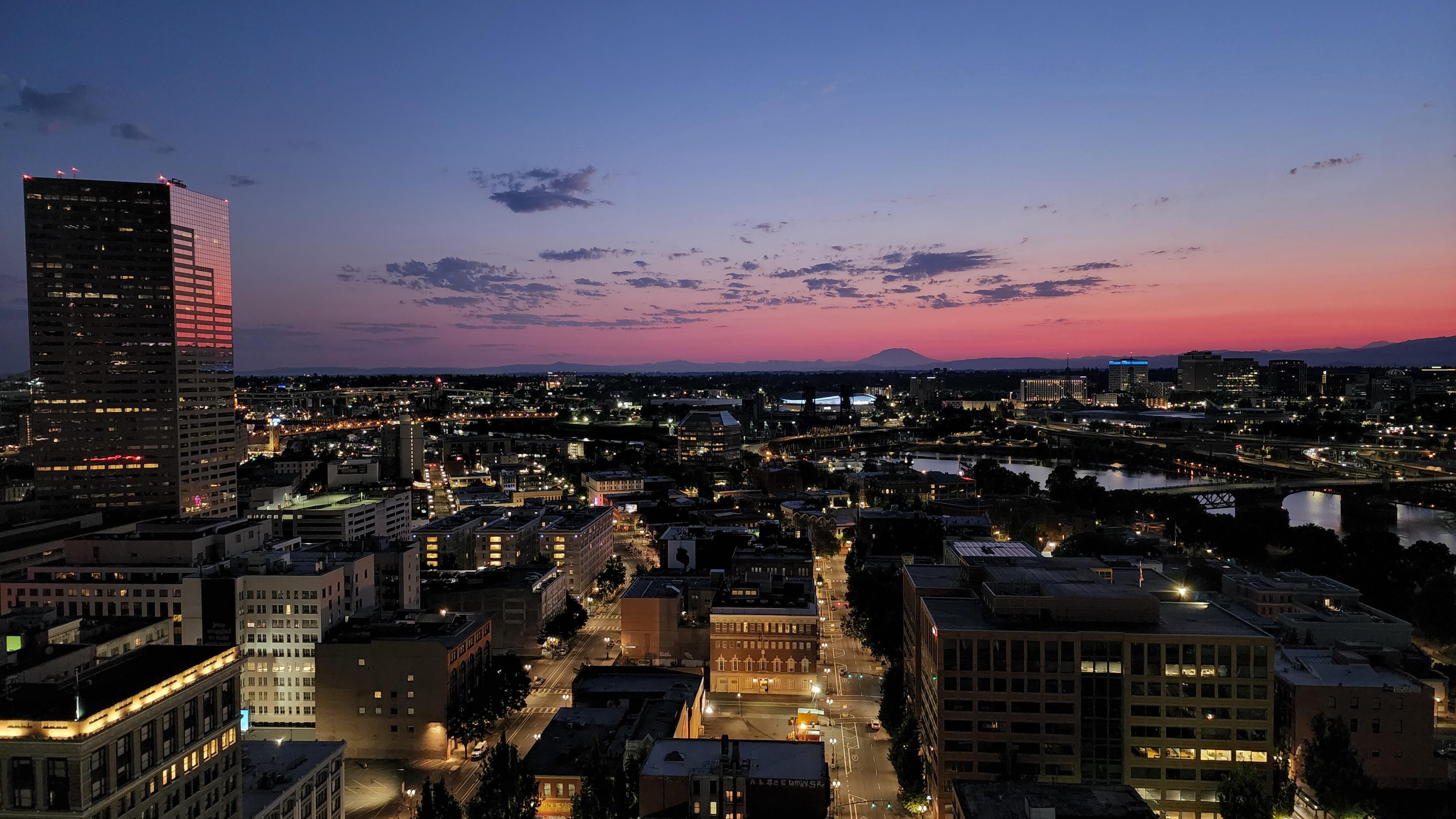 summer sunrises in Portland ) r/Portland