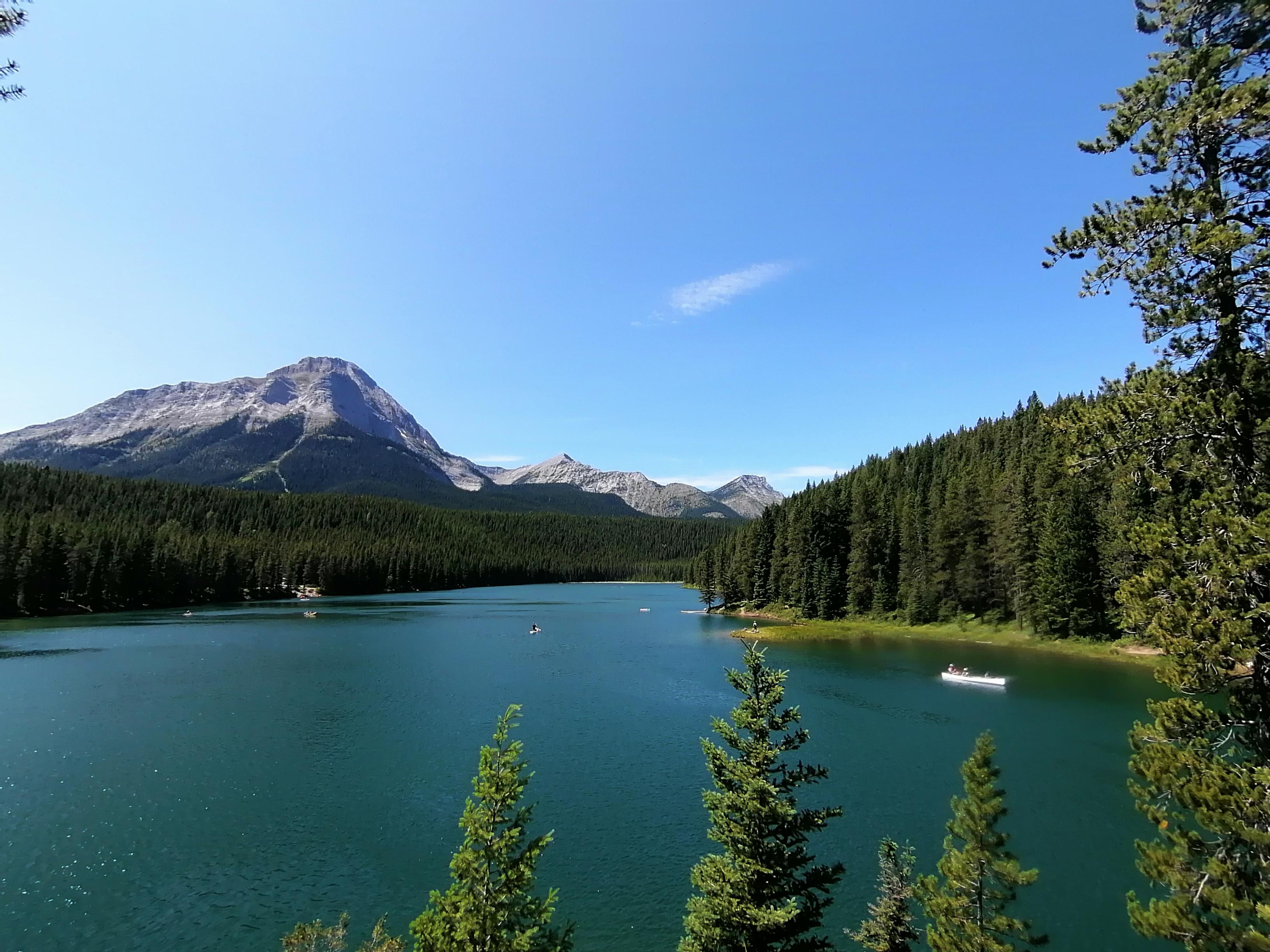 Beautiful Chinook Lake Alberta r/MostBeautiful