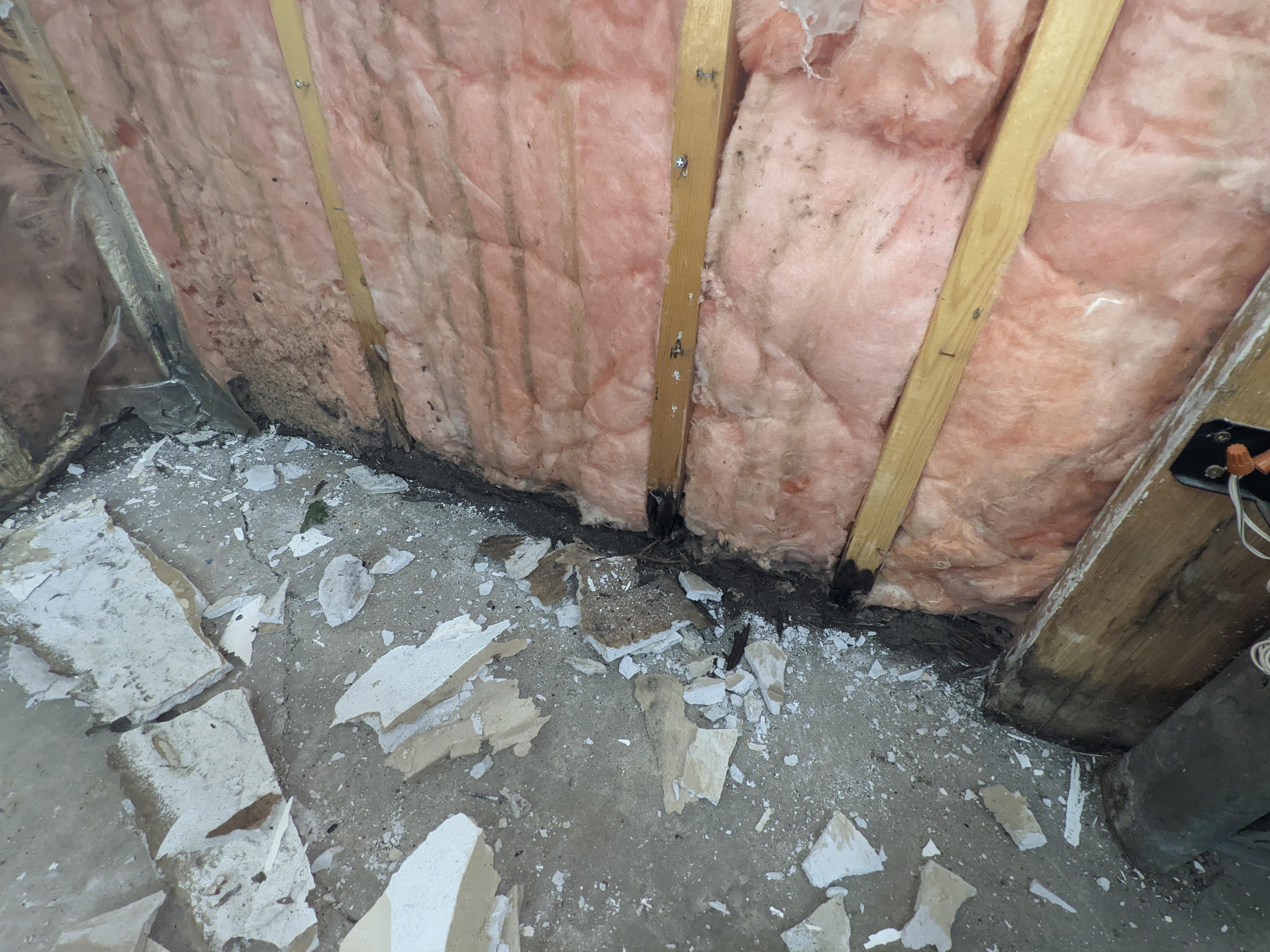 how to repair? exterior garage wall r/Renovations