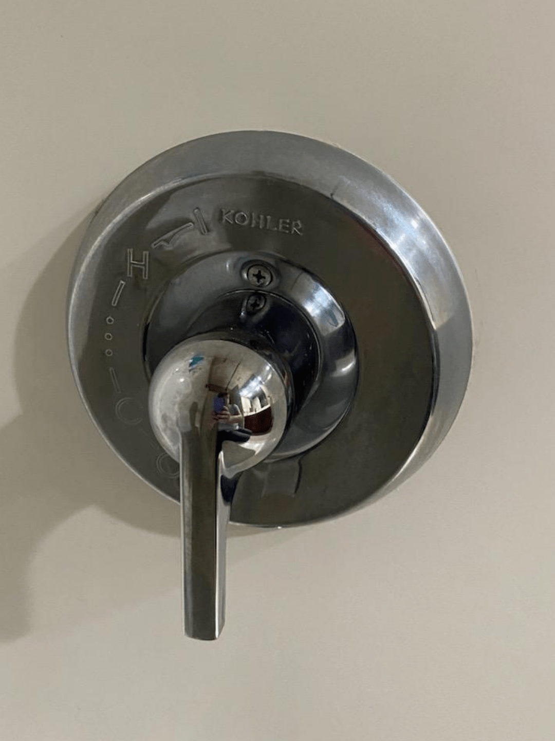 Anyone recognize this Kohler shower valve trim? r/Plumbing