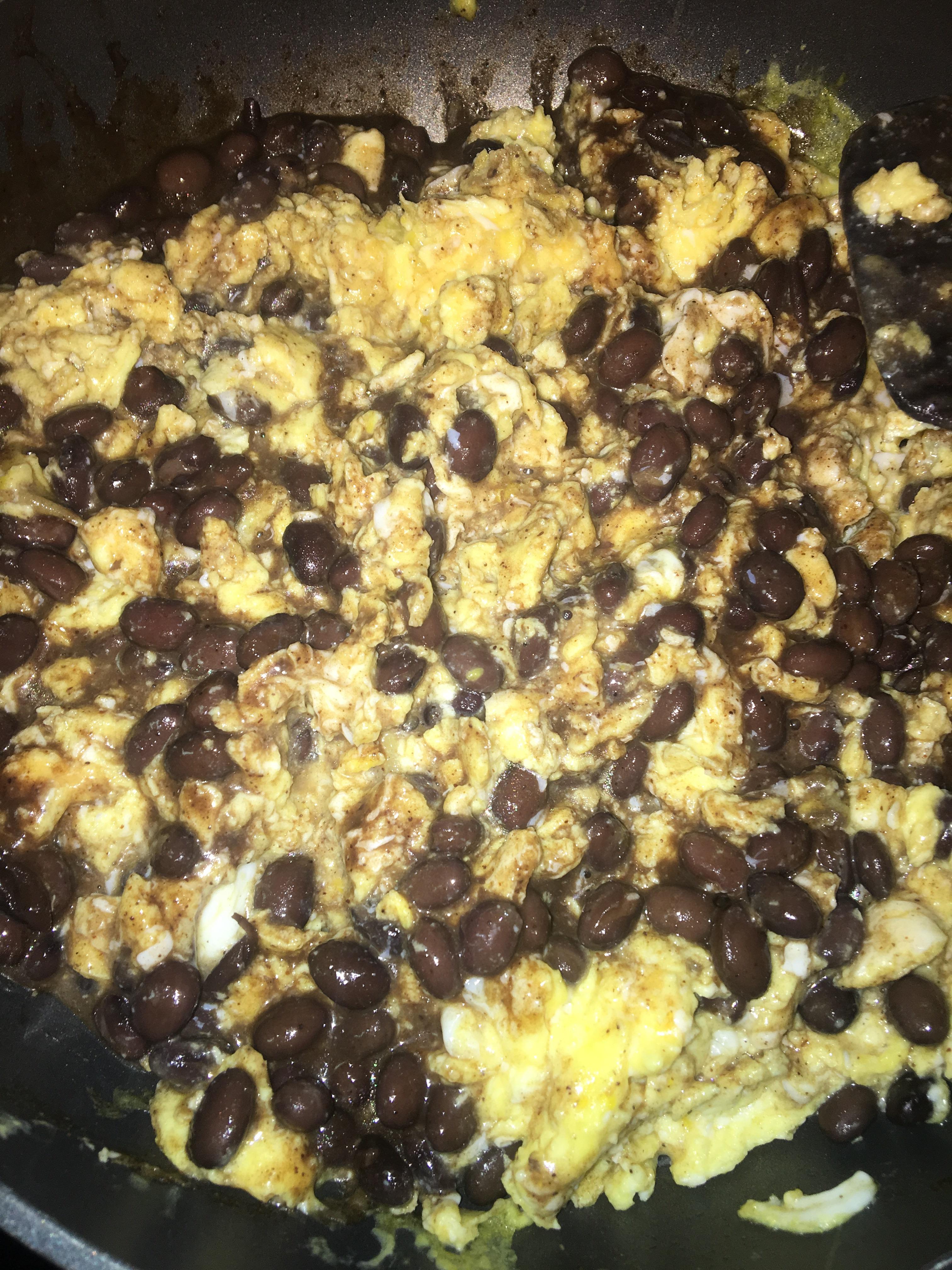 Black beans and scrambled eggs r/shittyfoodporn