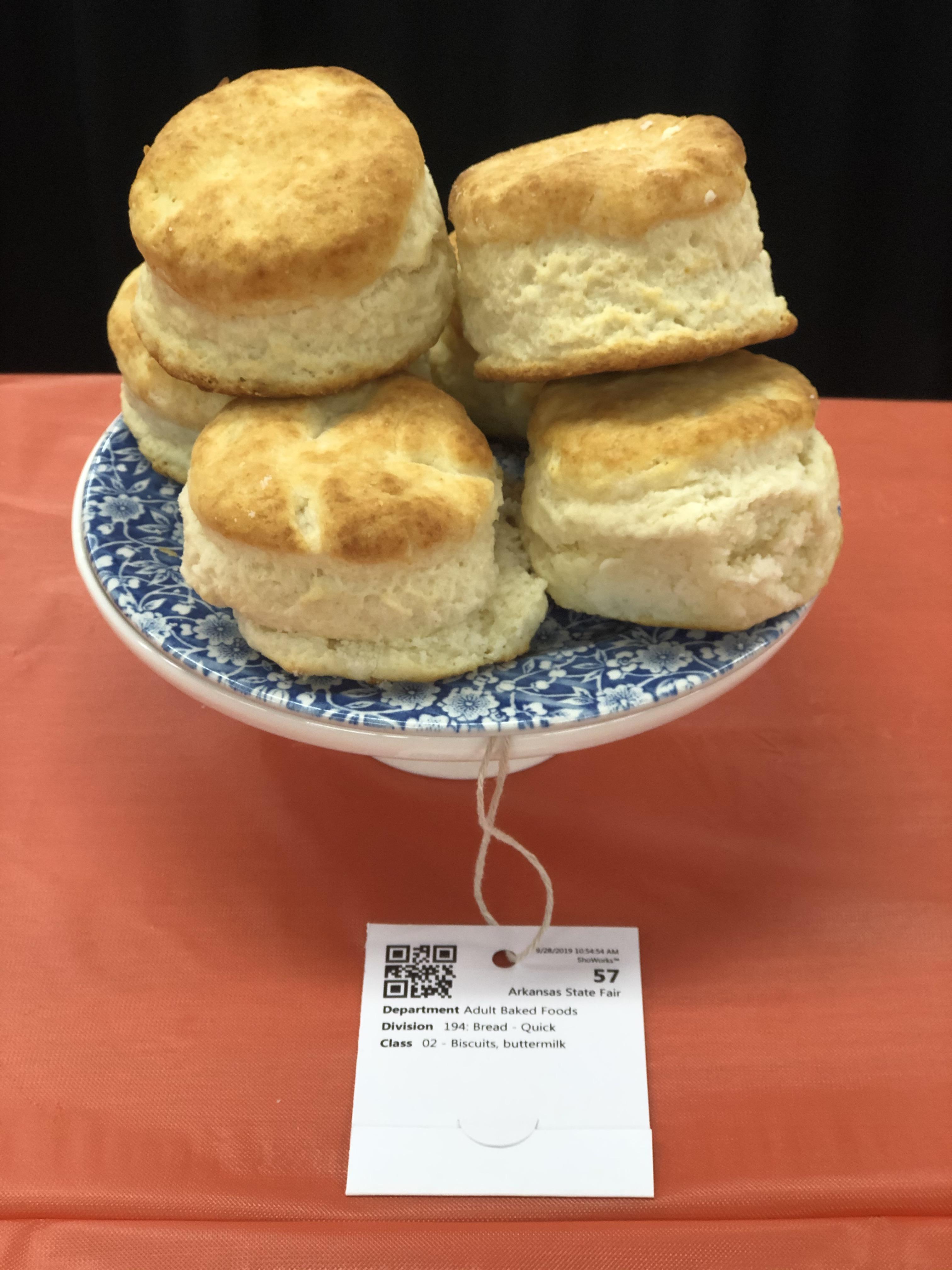I won a blue ribbon for my buttermilk biscuits today. r/Breadit