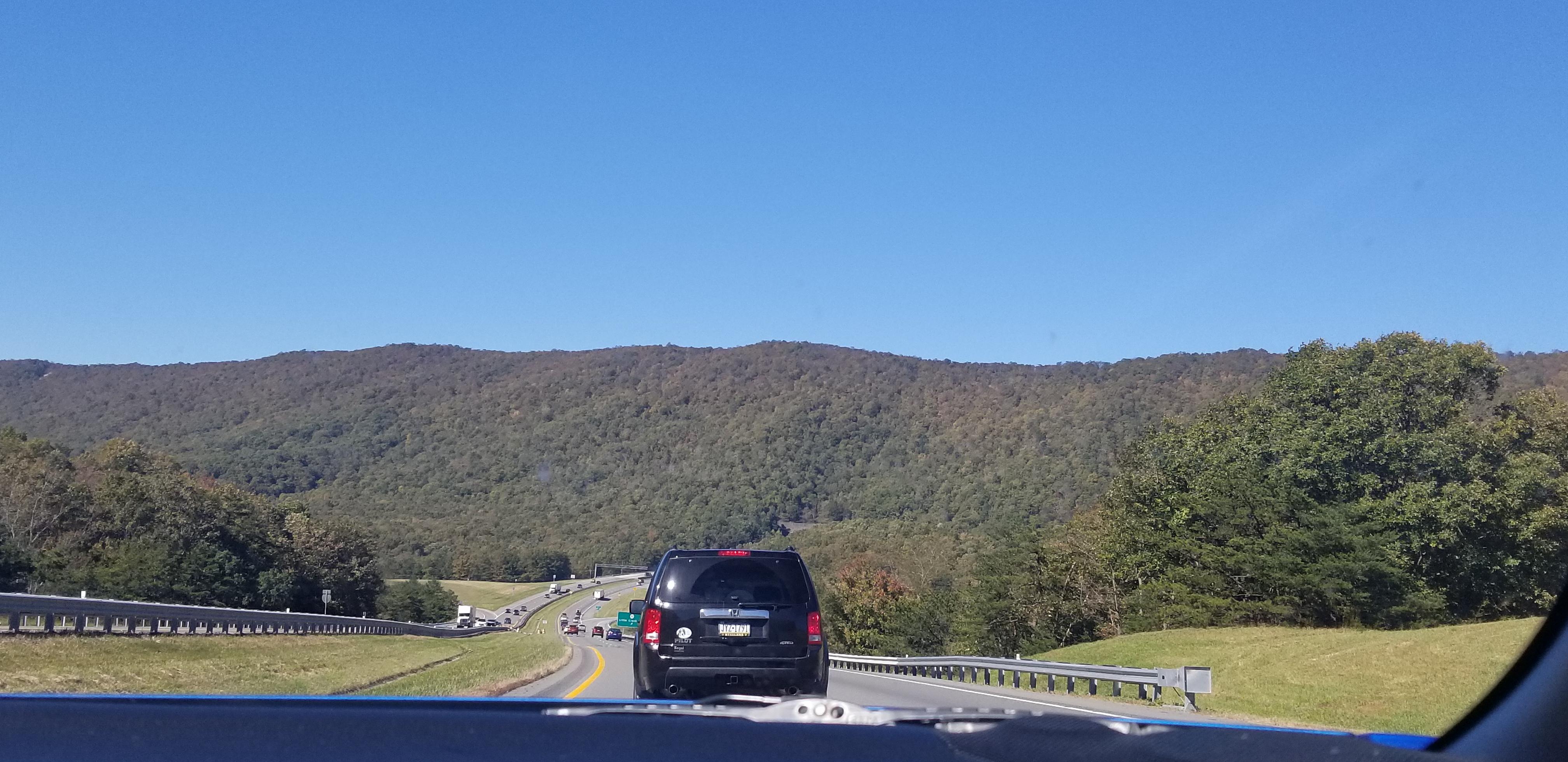 My drive through the Kentucky mountains r/pics