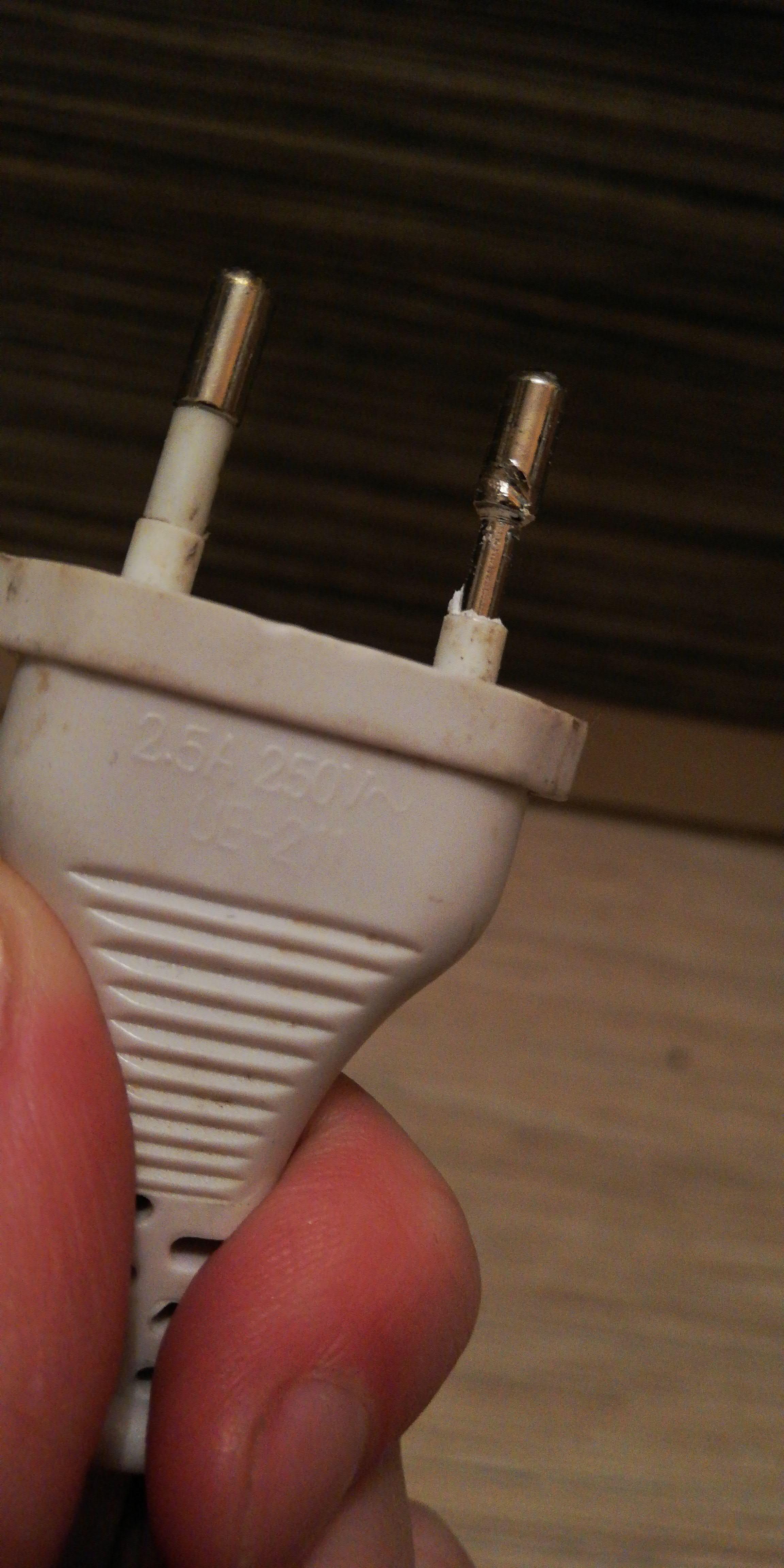 it got stuck in the drawer, what do i with it now?? (its a plug for a hand mixer) r/Adulting