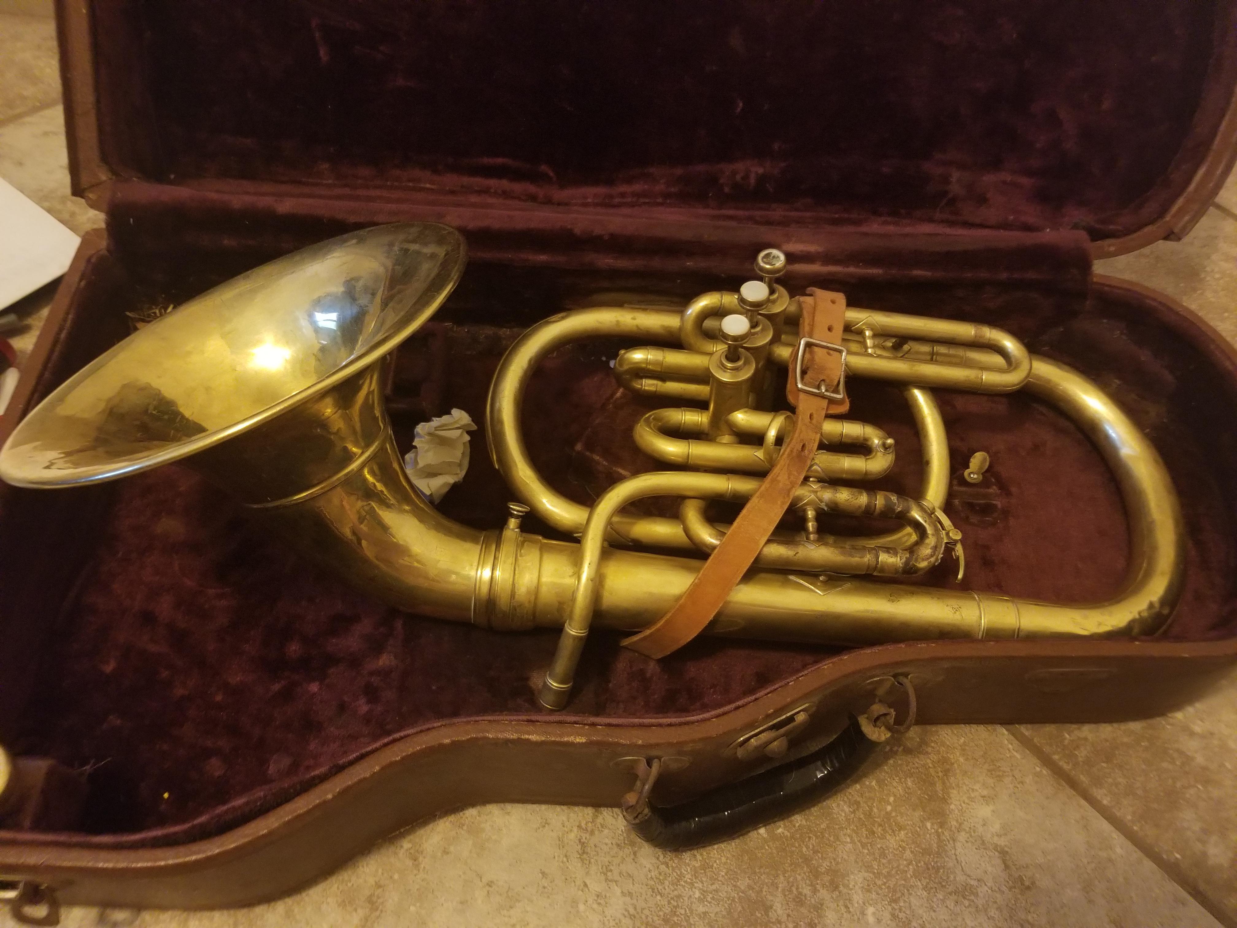 for those that were asking for a picture of my 1941 marching alto horn