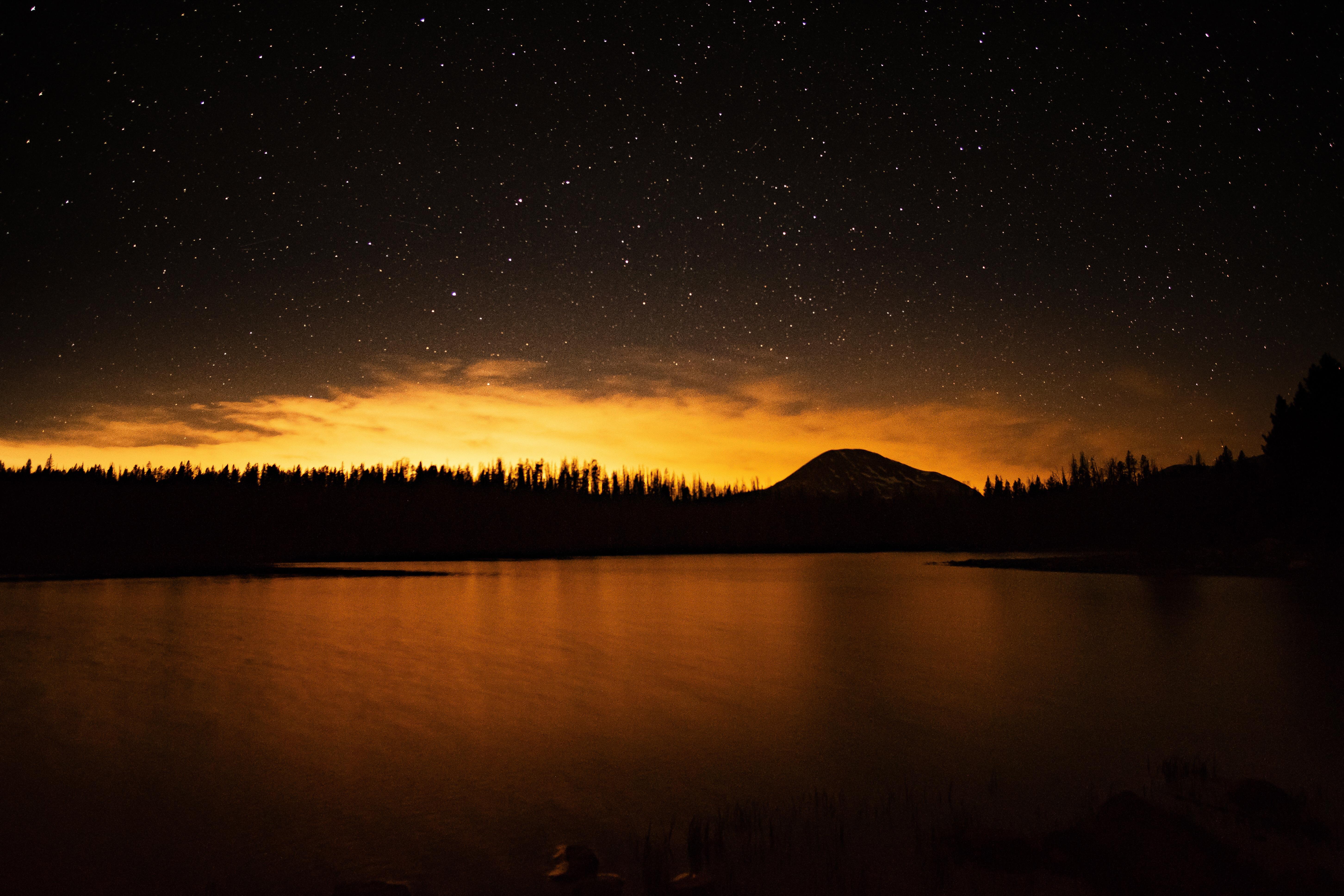 A lonely late night shot of Teapot Lake in Kamas, Utah. Shot with a Fuji XT2 [5809x3873] r