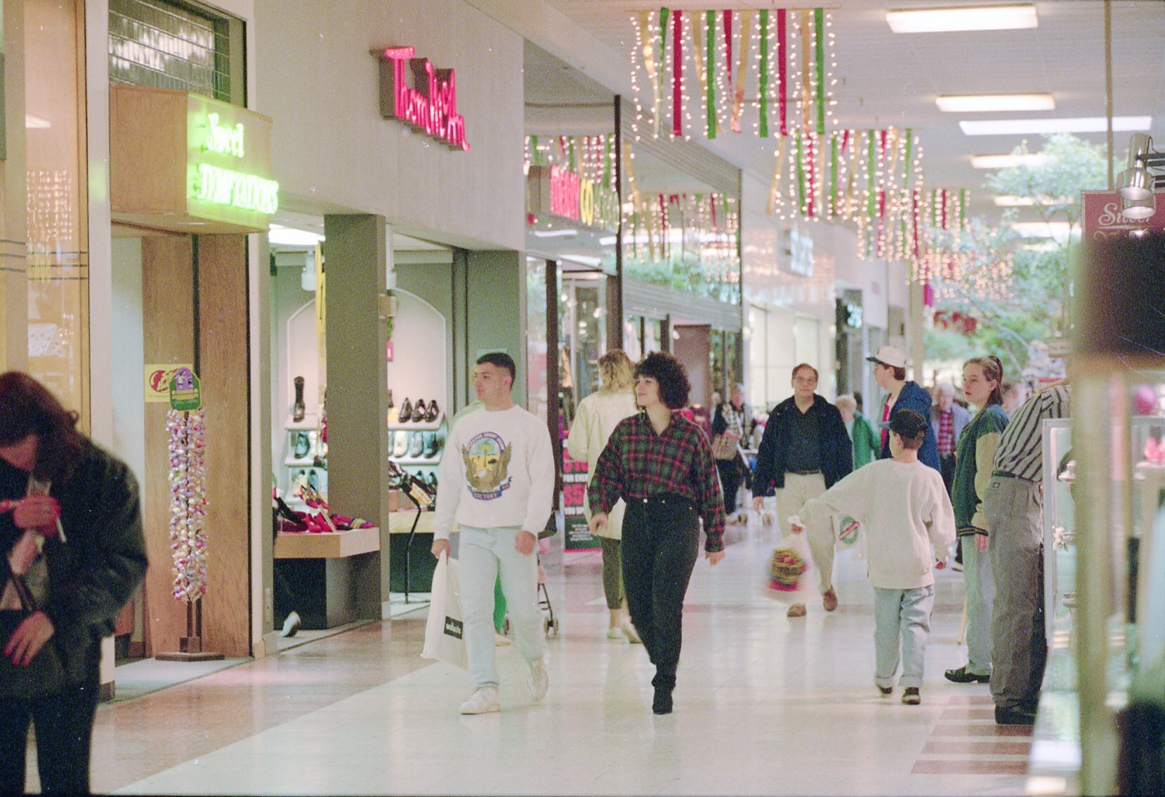 brunswick square Reddit post and comment search SocialGrep