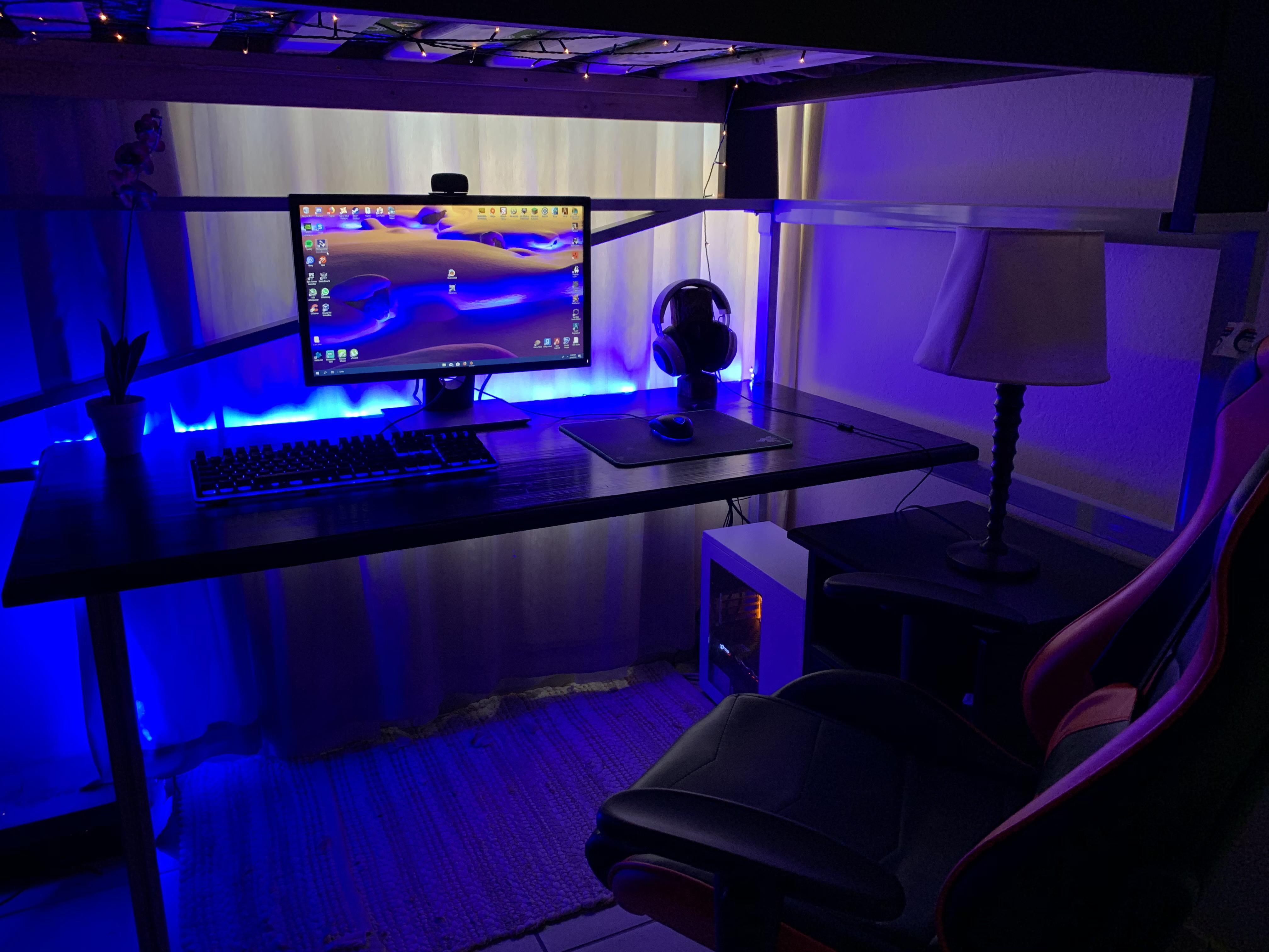 Under The Loft Bed Gaming Set Up Loft Bed Gaming Setup,, 52 OFF
